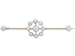 Antiguo broche de barra de oro amarillo y diamantes de 1910