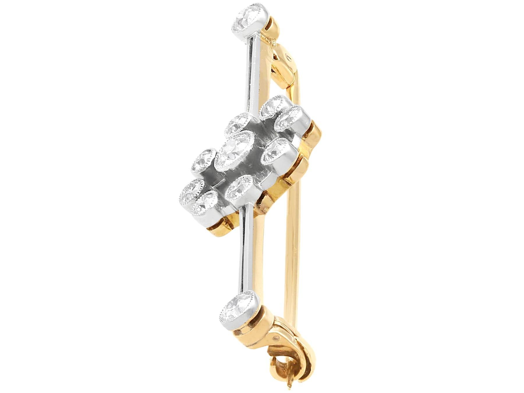 Antique 1910s Diamond and Yellow Gold Bar Brooch In Excellent Condition For Sale In Jesmond, Newcastle Upon Tyne