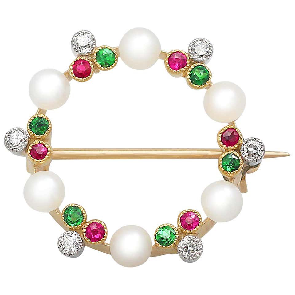 Antique Ruby Brooches - 1,130 For Sale at 1stdibs