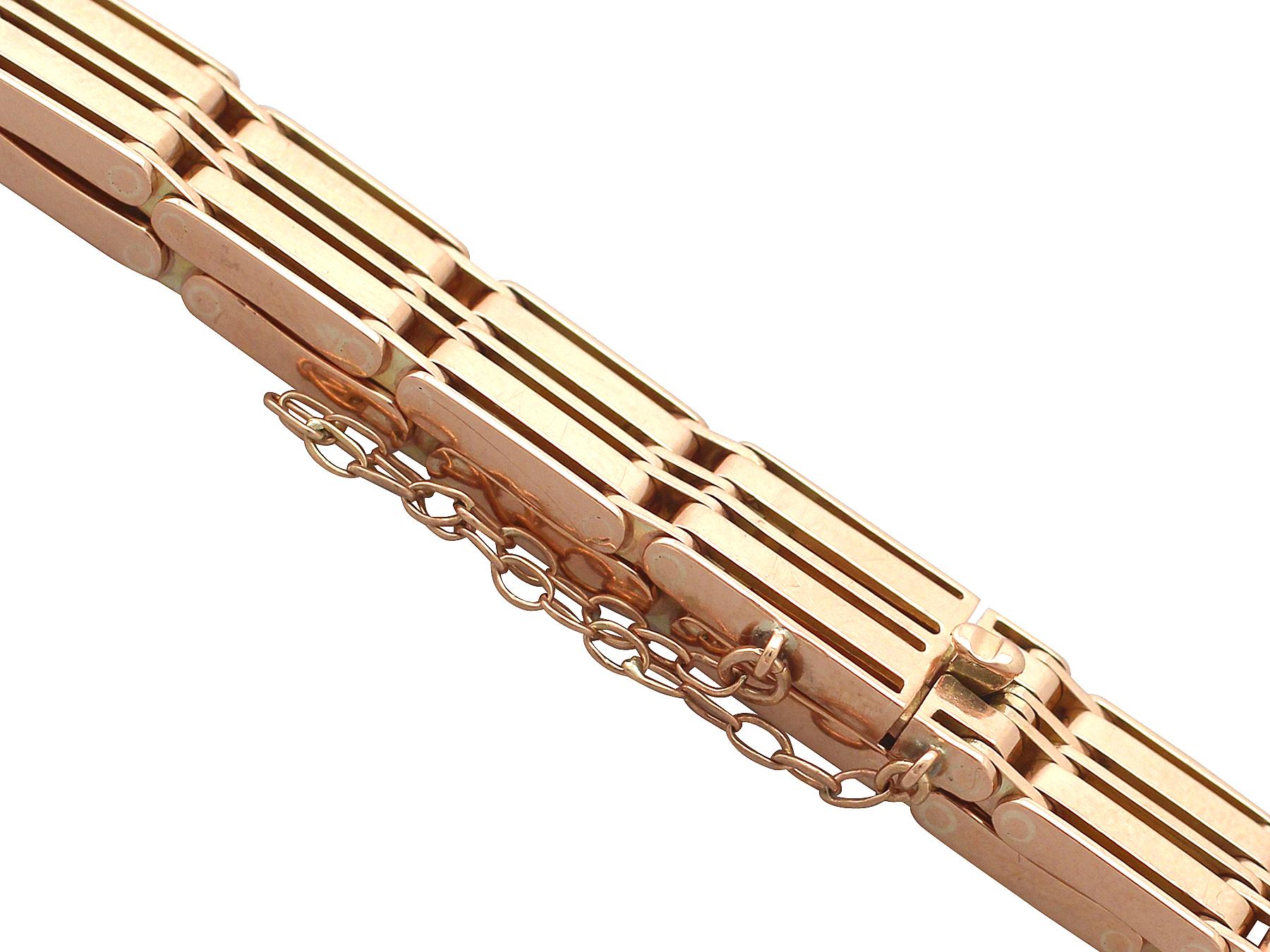 Antique 1910s Rose Gold Gate Bracelet In Excellent Condition In Jesmond, Newcastle Upon Tyne