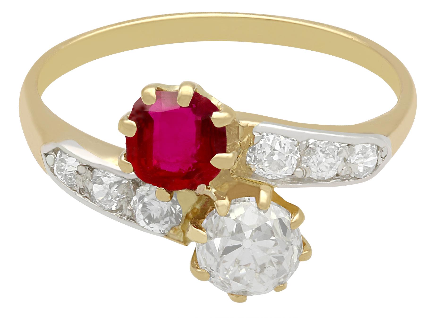 Antiquities 1910s Ruby Diamond Yellow Gold Twist Engagement Ring (Bague de fiançailles torsadée en or jaune avec rubis et diamant) Excellent état - En vente à Jesmond, Newcastle Upon Tyne