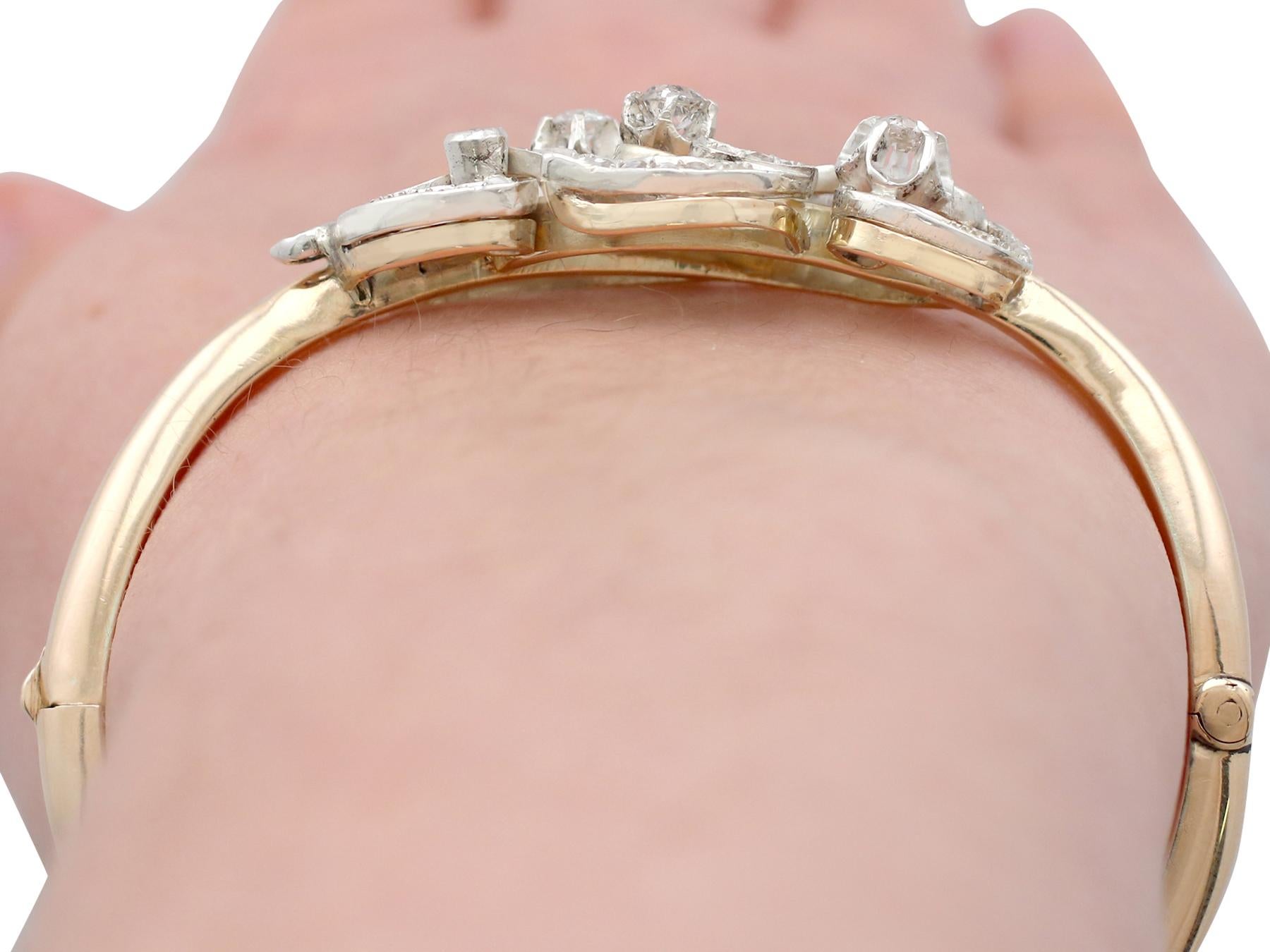 Antique 1910s Russian 1.16 Carat Diamond and Yellow Gold Bangle For Sale 5