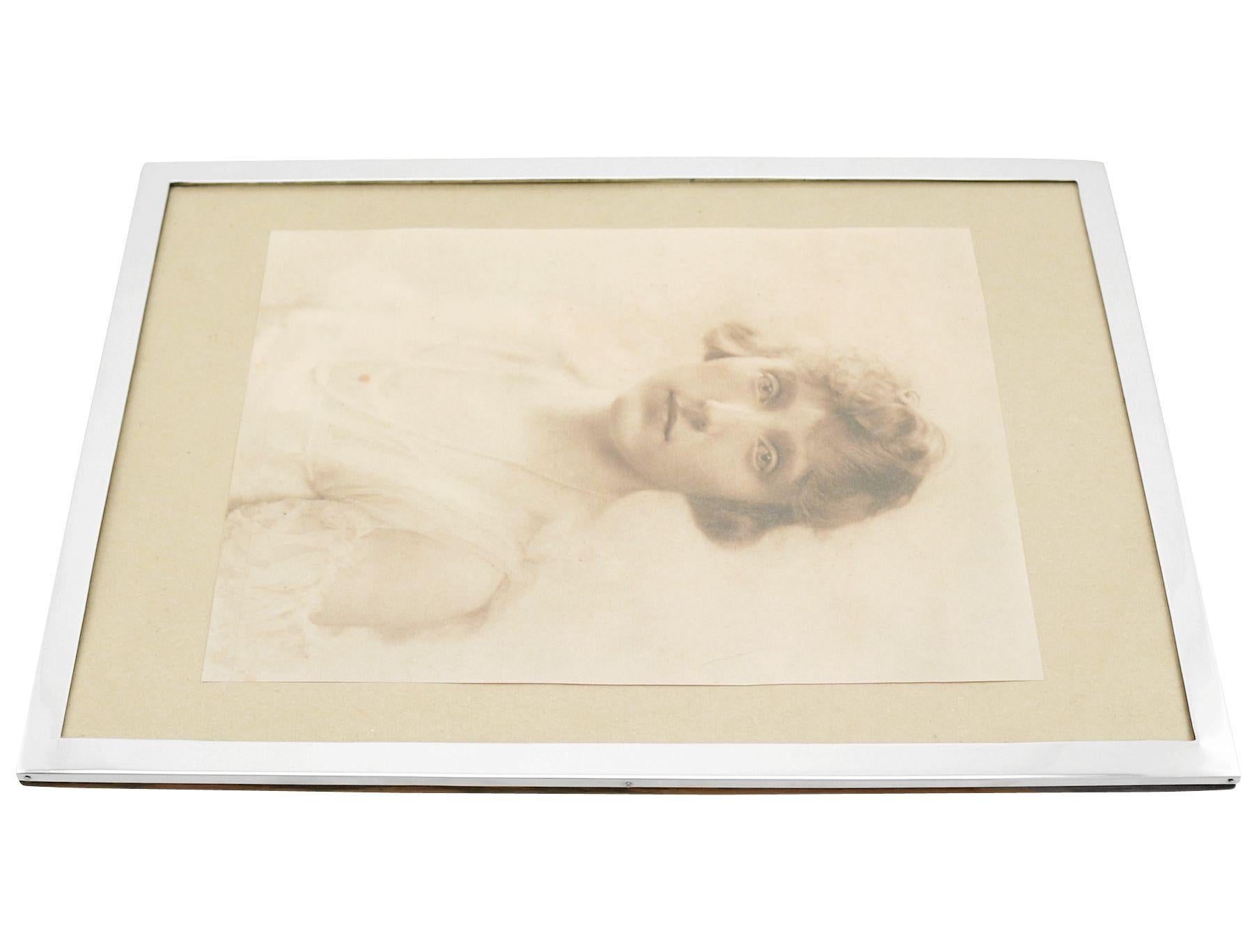 Antique 1910s Sterling Silver Photograph Frame For Sale 1
