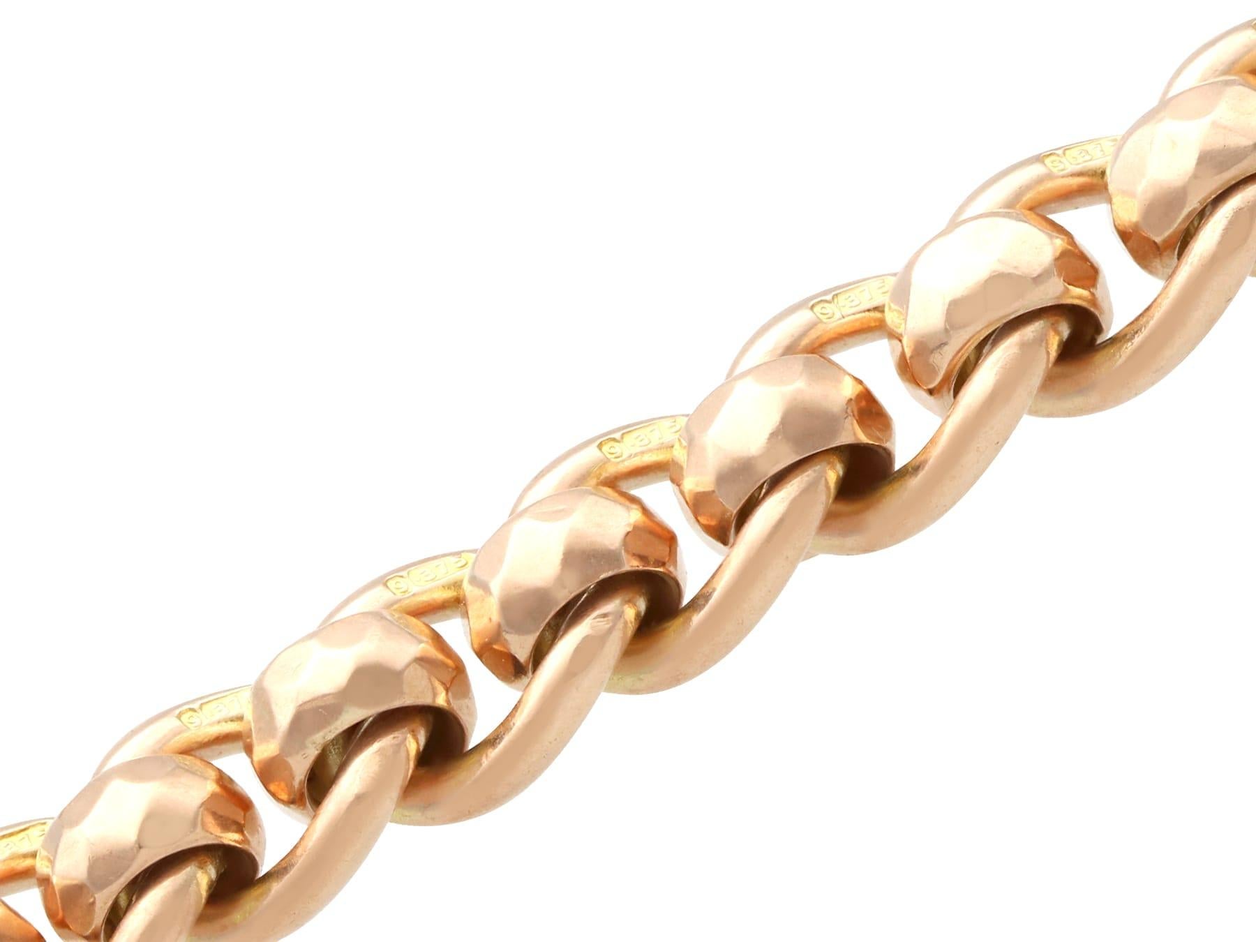 Antique 1910s T Bar Watch Chain in 9 Karat Yellow Gold For Sale 1