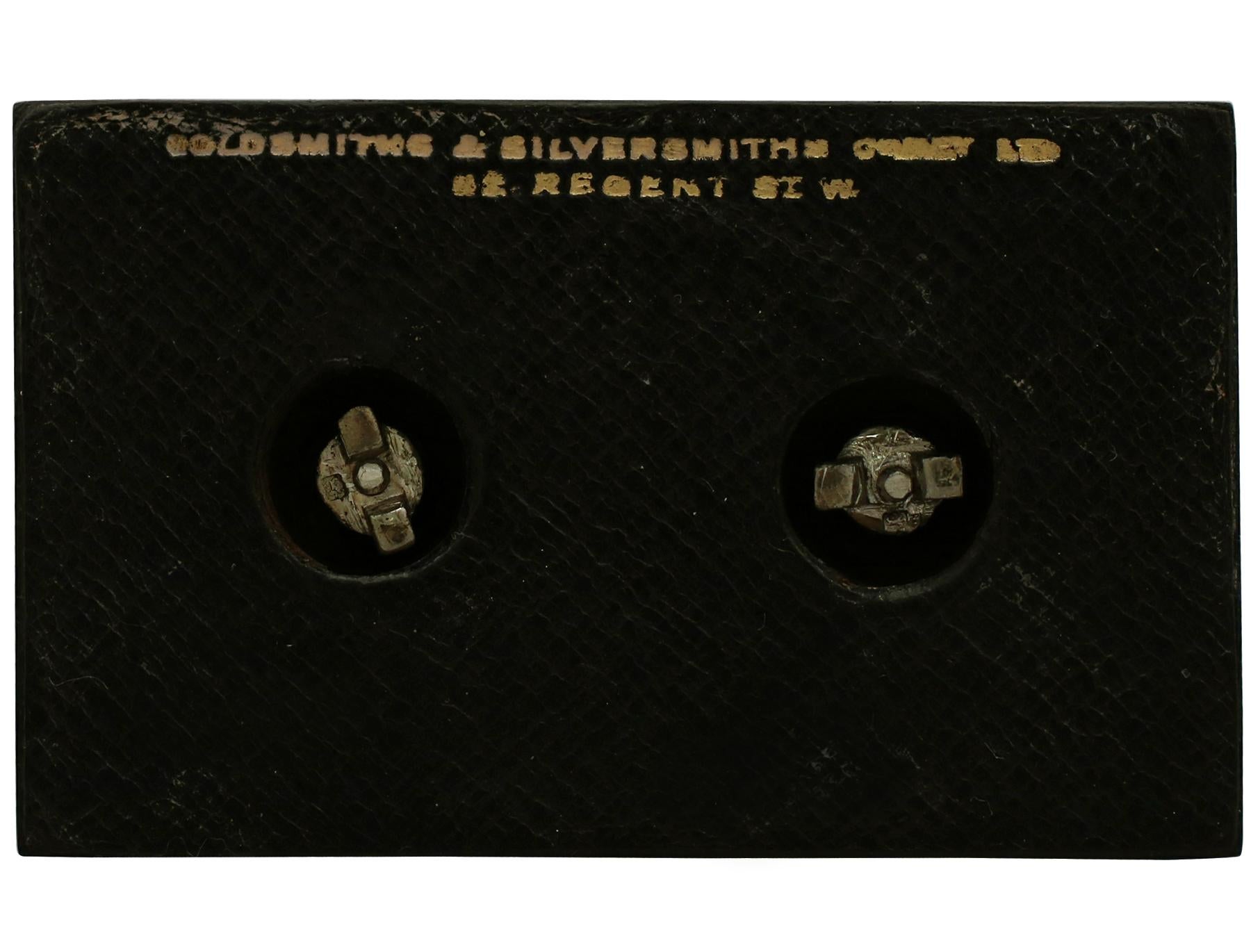 Porta menús ingleses antiguos de plata de ley de 1912 en venta 3
