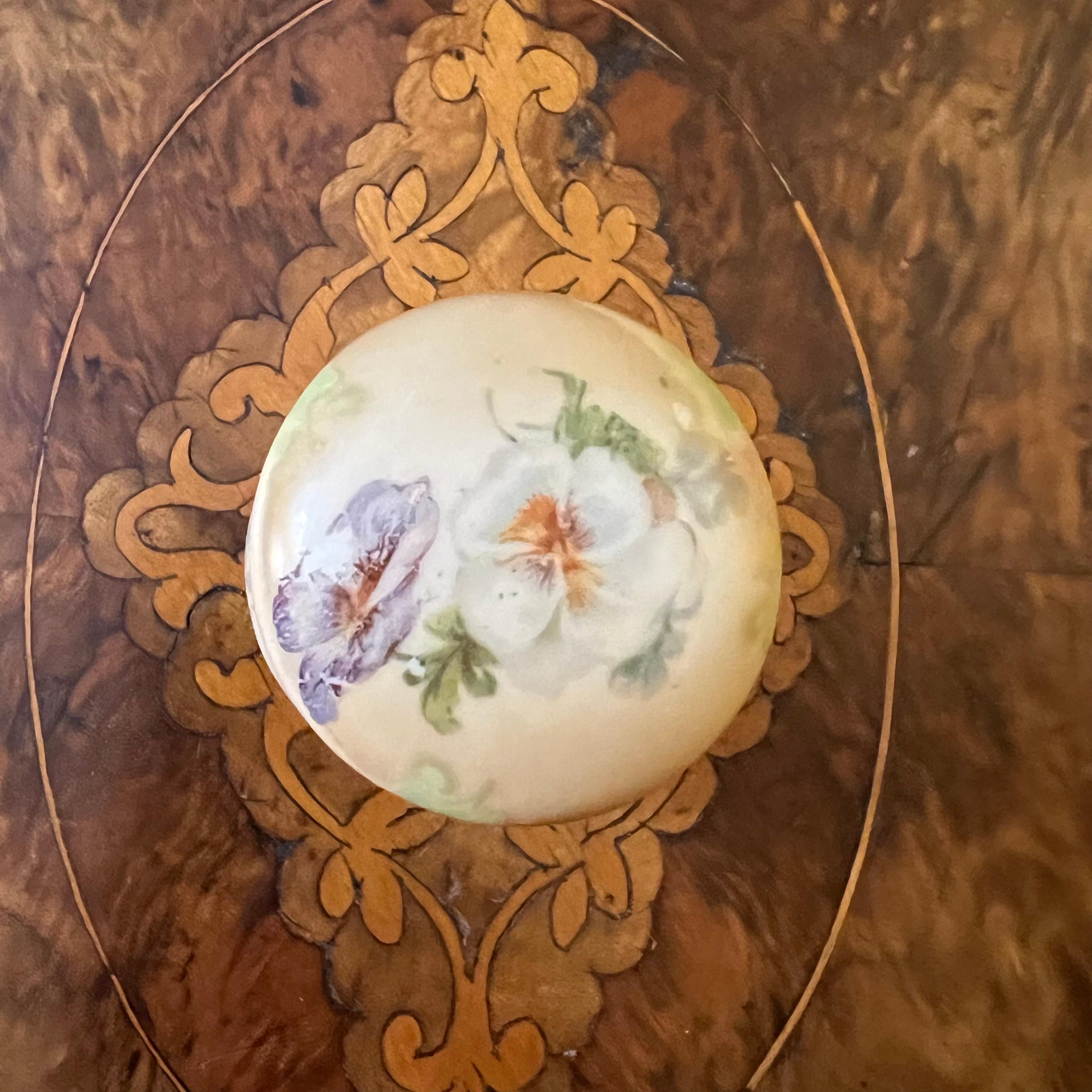Antique 1912 Serling Silver Rim Porcelain Smelling Salt Jar In Good Condition In EDENSOR PARK, NSW