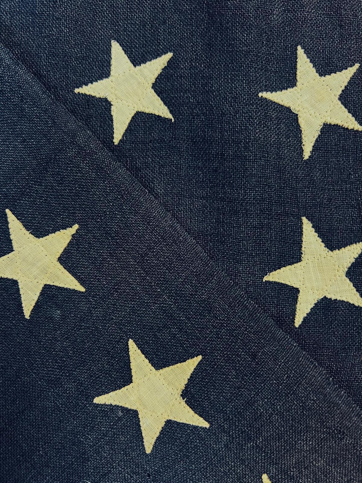 Antique 1912 Wool 48-Star American Flag, Rare Pre-Standard Collectible Bon état - En vente à Doha, QA
