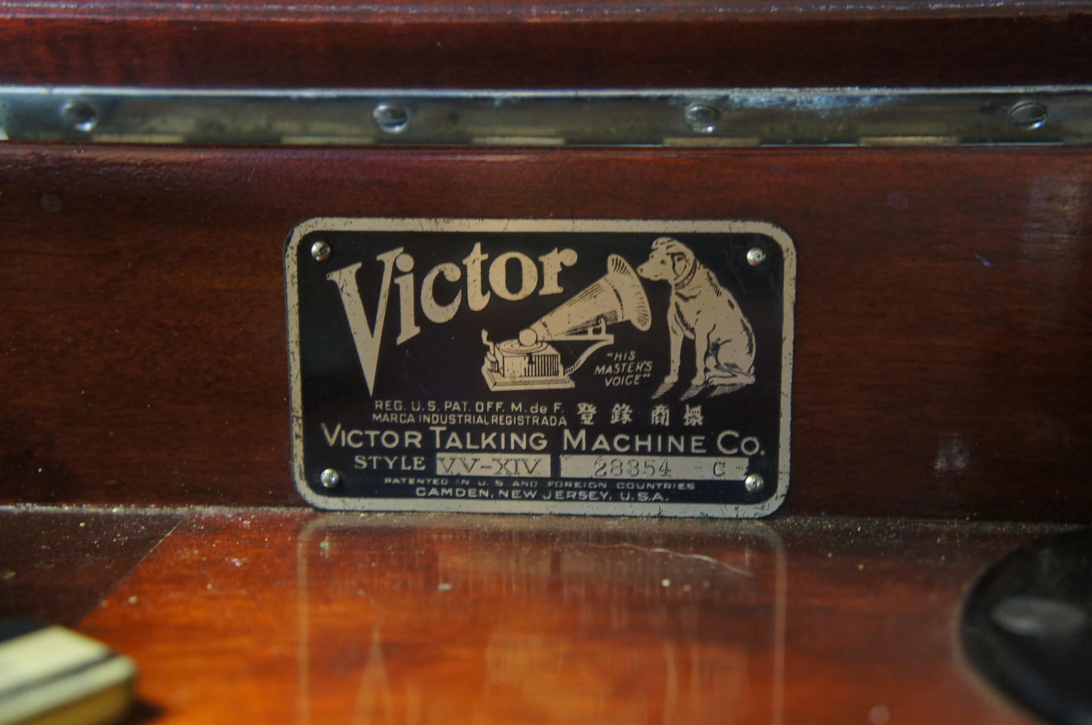Edwardian Antique 1913 Victor Victrola Phonograph Machine Queen Anne Mahogany VV-XIV