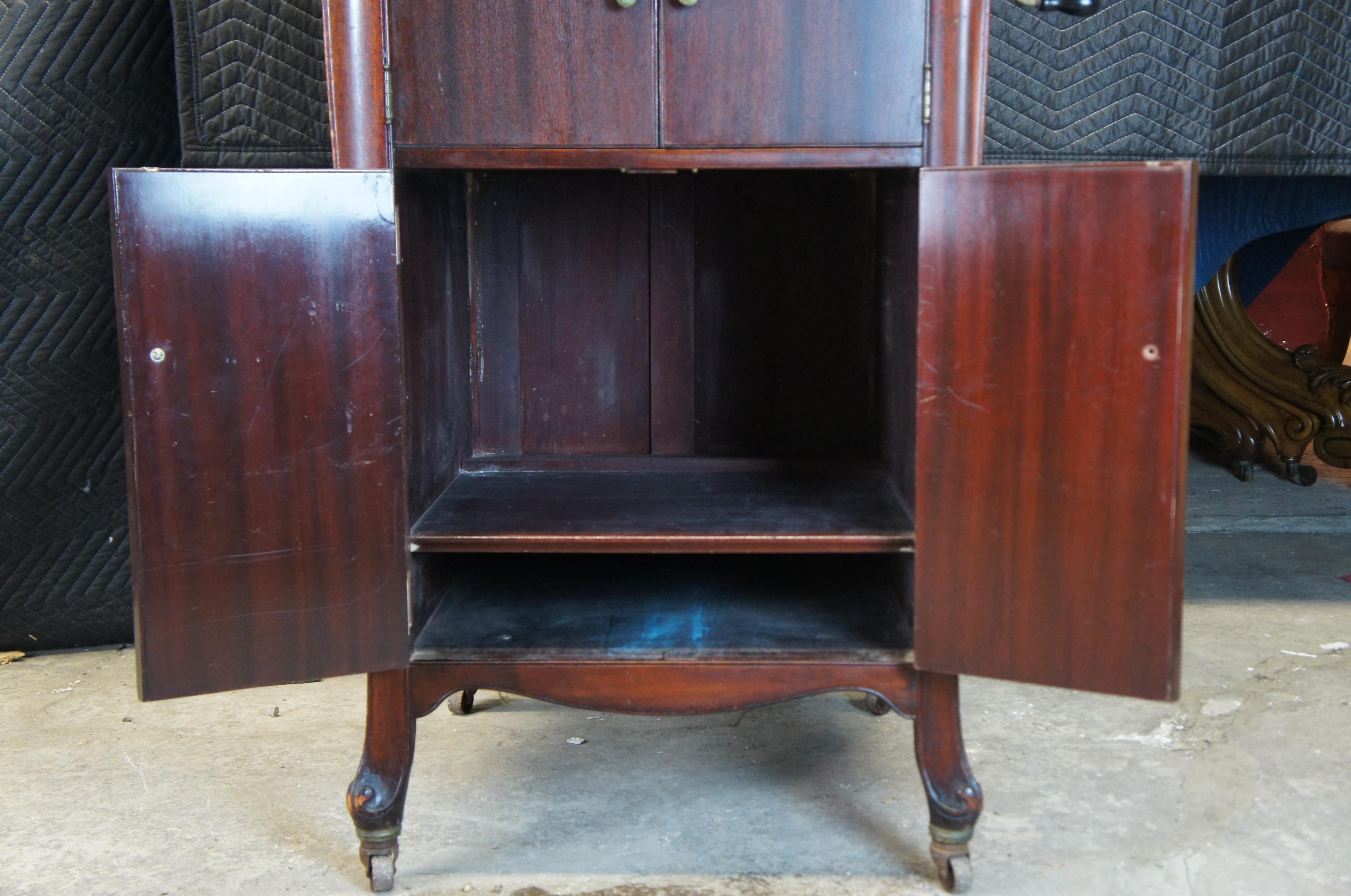 Early 20th Century Antique 1913 Victor Victrola Phonograph Machine Queen Anne Mahogany VV-XIV