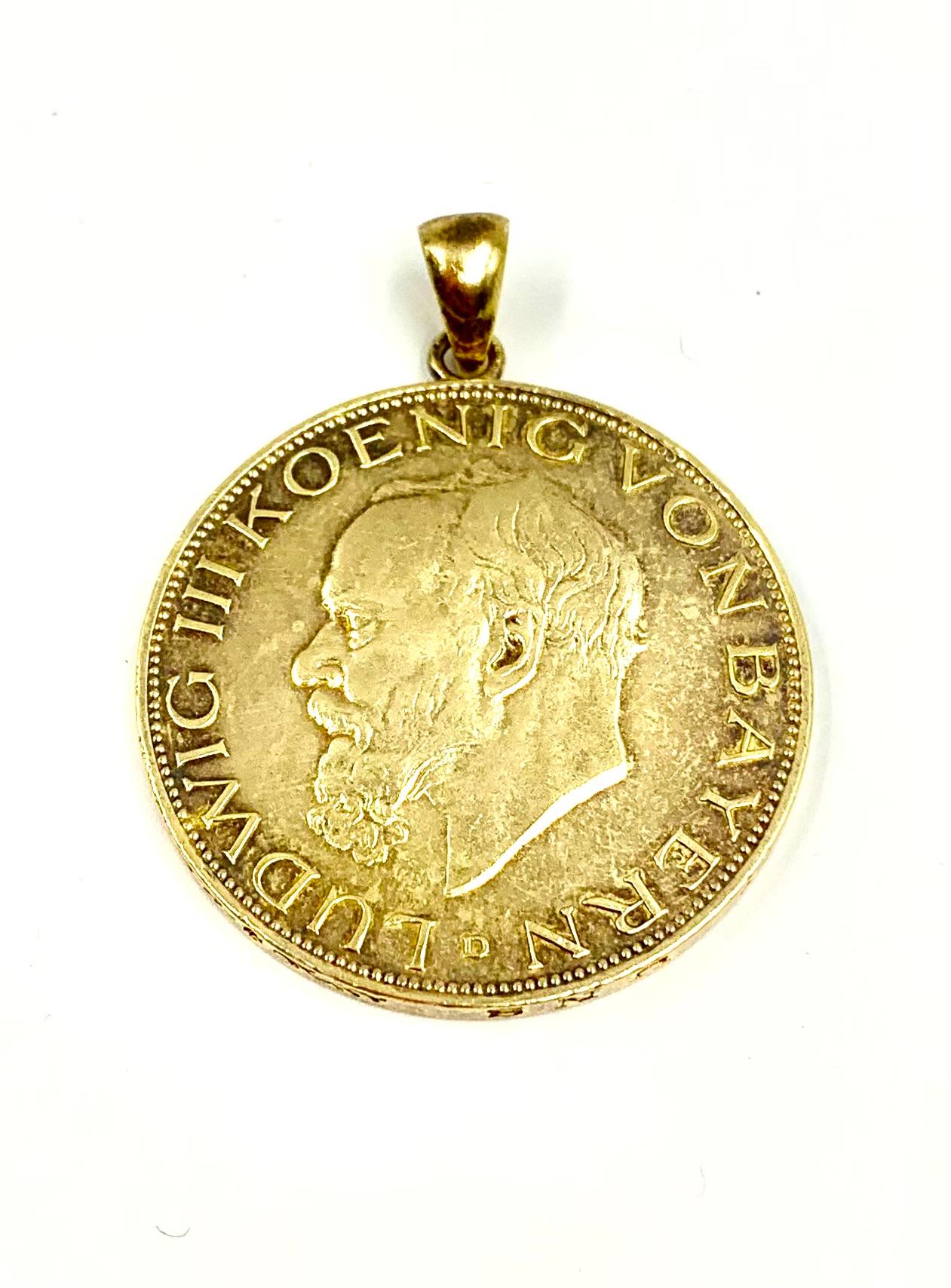Women's or Men's Antique 1914 Double Headed Eagle Ludwig III Konig 14K and Vermeil Coin Pendant For Sale
