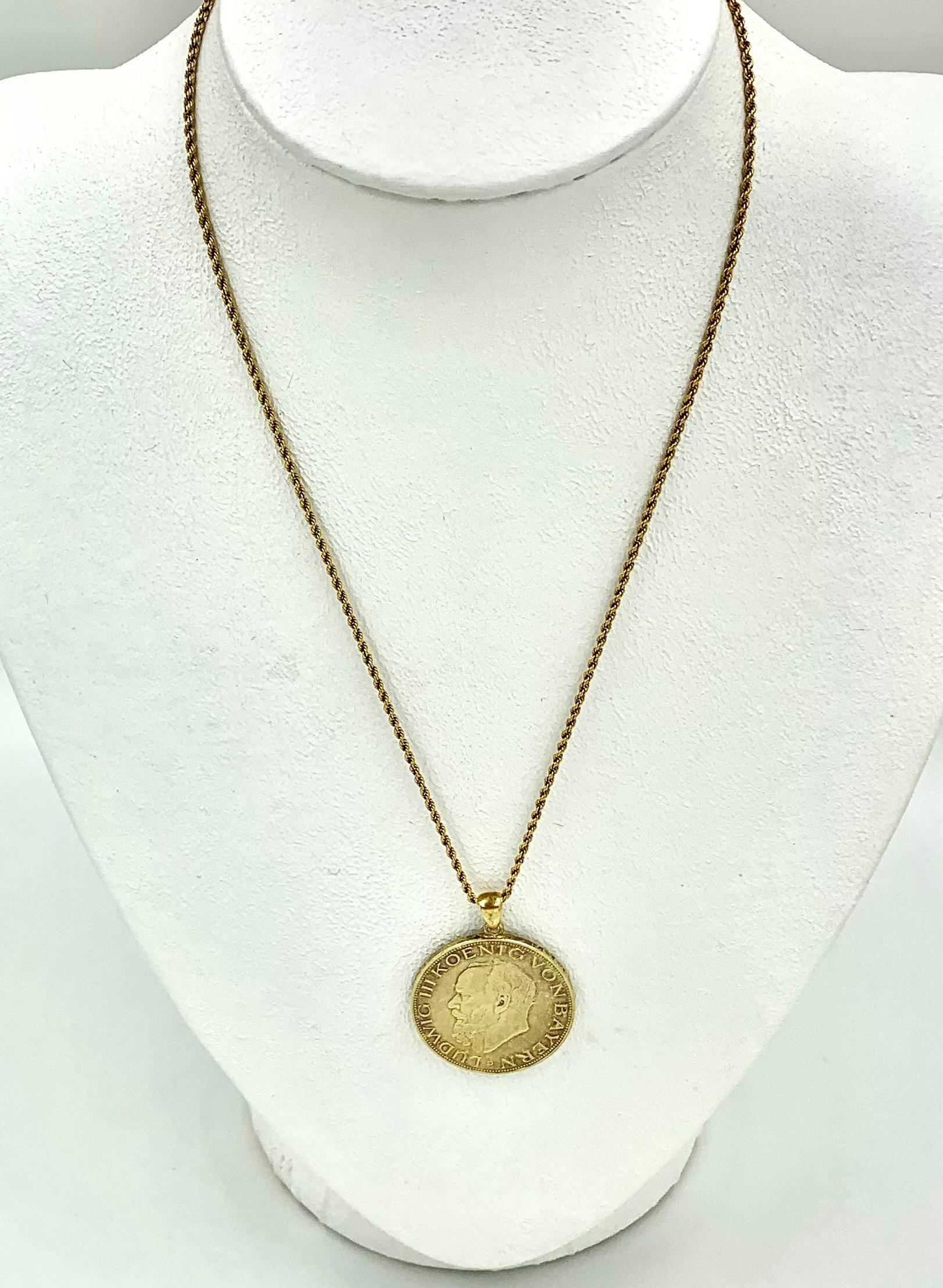 Antique 1914 Double Headed Eagle Ludwig III Konig 14K and Vermeil Coin Pendant For Sale 1