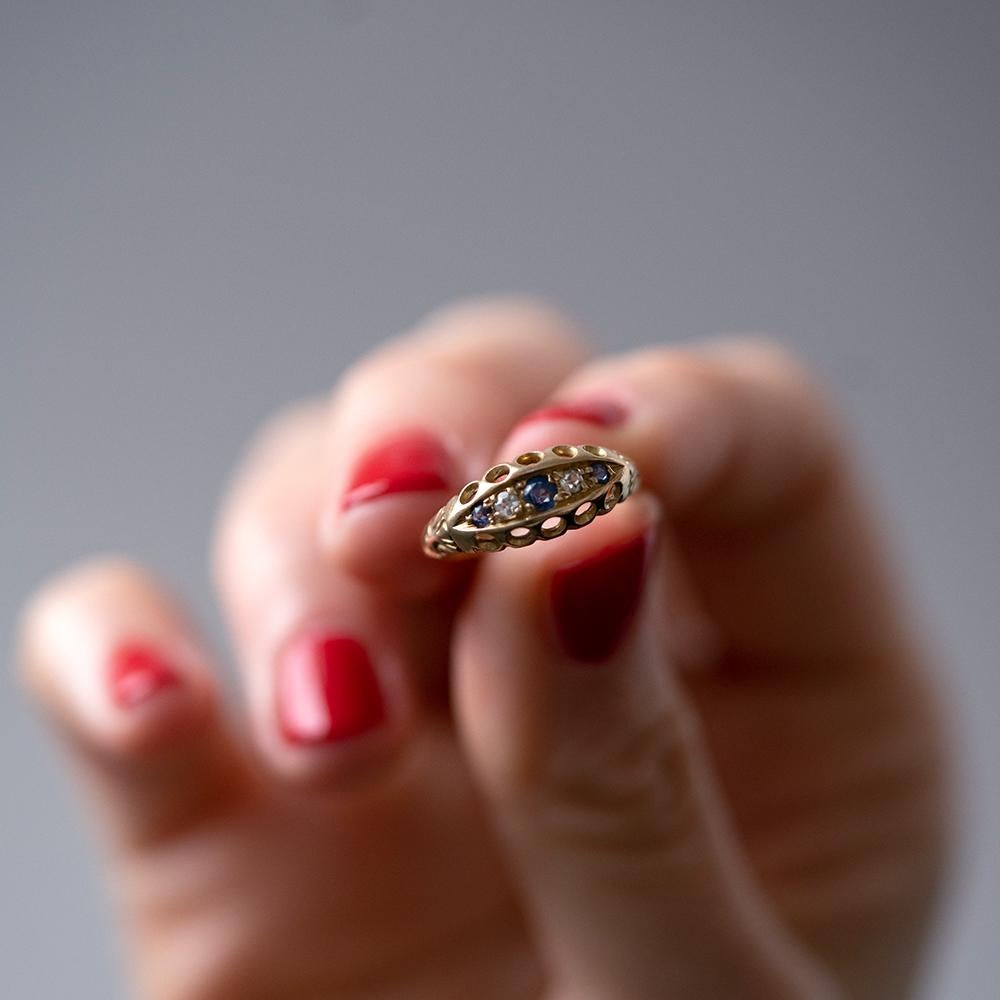 Antiker 1914 Saphir-Diamant-Ring aus 18 Karat Gold  im Zustand „Gut“ im Angebot in London, GB