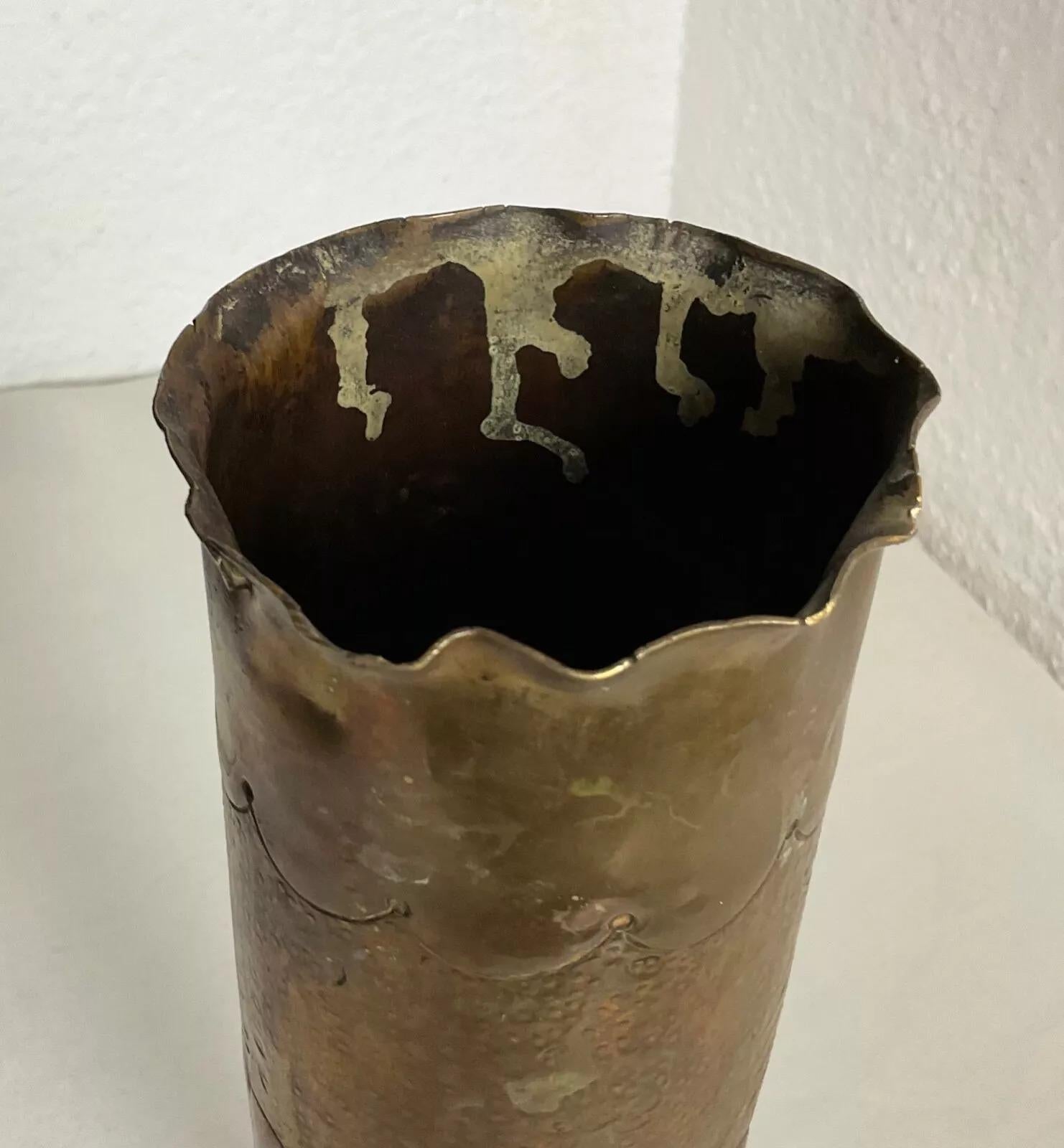 Antique 1917 Sculpted Shell Casing, Trench Art - 2Y527 For Sale 3