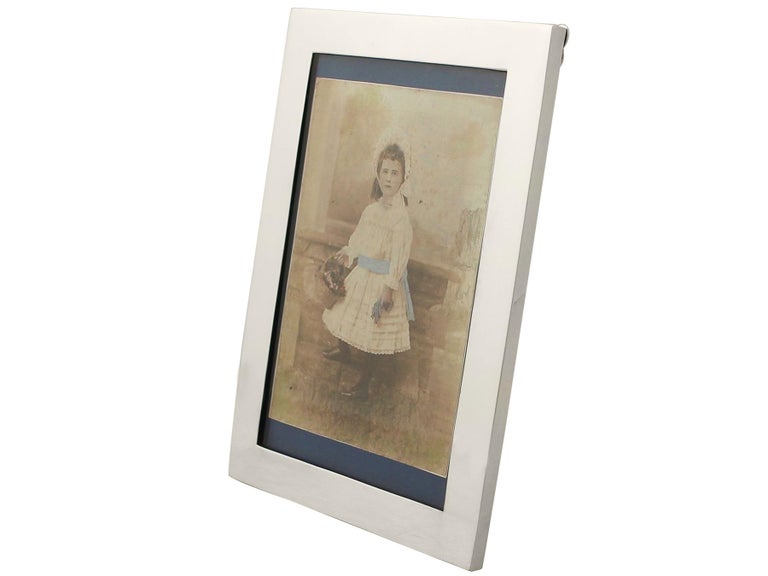 Antique 1918 Sterling Silver Photograph Frame In Excellent Condition For Sale In Jesmond, Newcastle Upon Tyne
