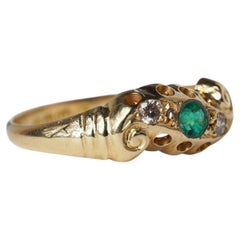 Antique 1919 Edwardian Emerald Diamond 18ct Gold Three Stone Boat Ring N.5 / 7