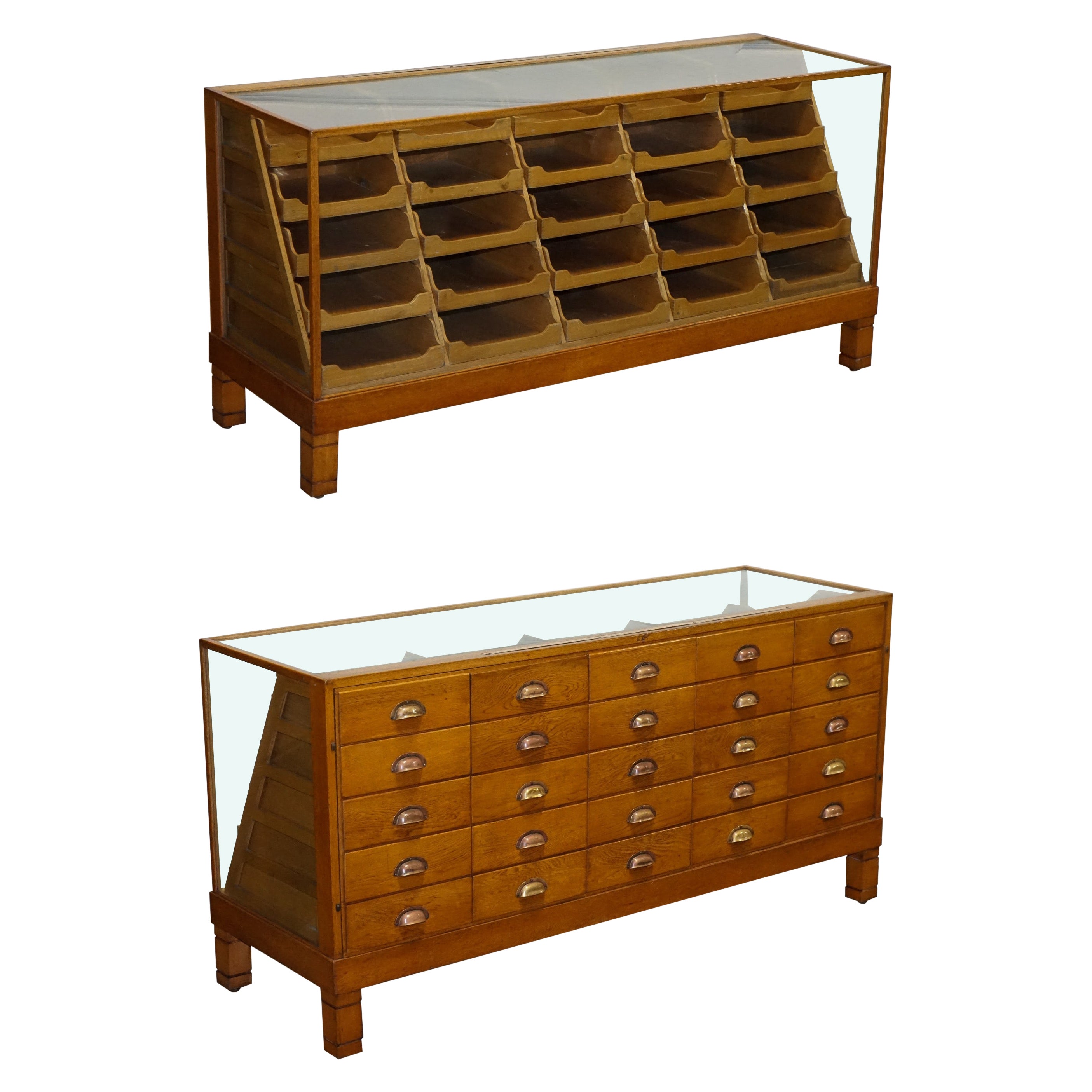 ANTIQUE 1920 ENGLISH VICTORIAN OAK HABERDASHERY SHOP COUNTER WITH ORIGiNAL GLASS For Sale