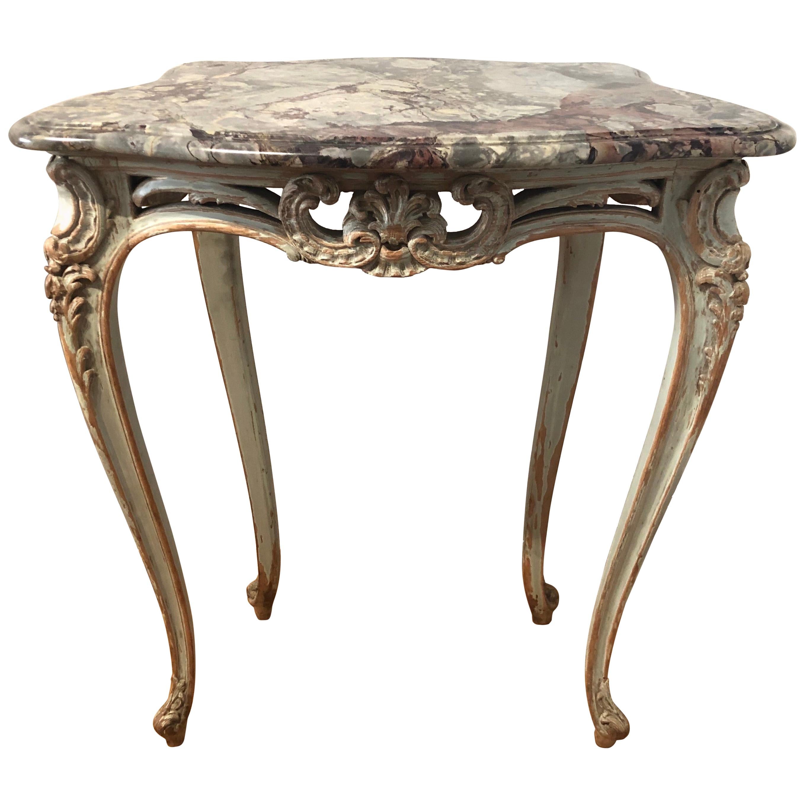  Table d'appoint ancienne en marbre de style néo- Louis XV de 1920 en vente