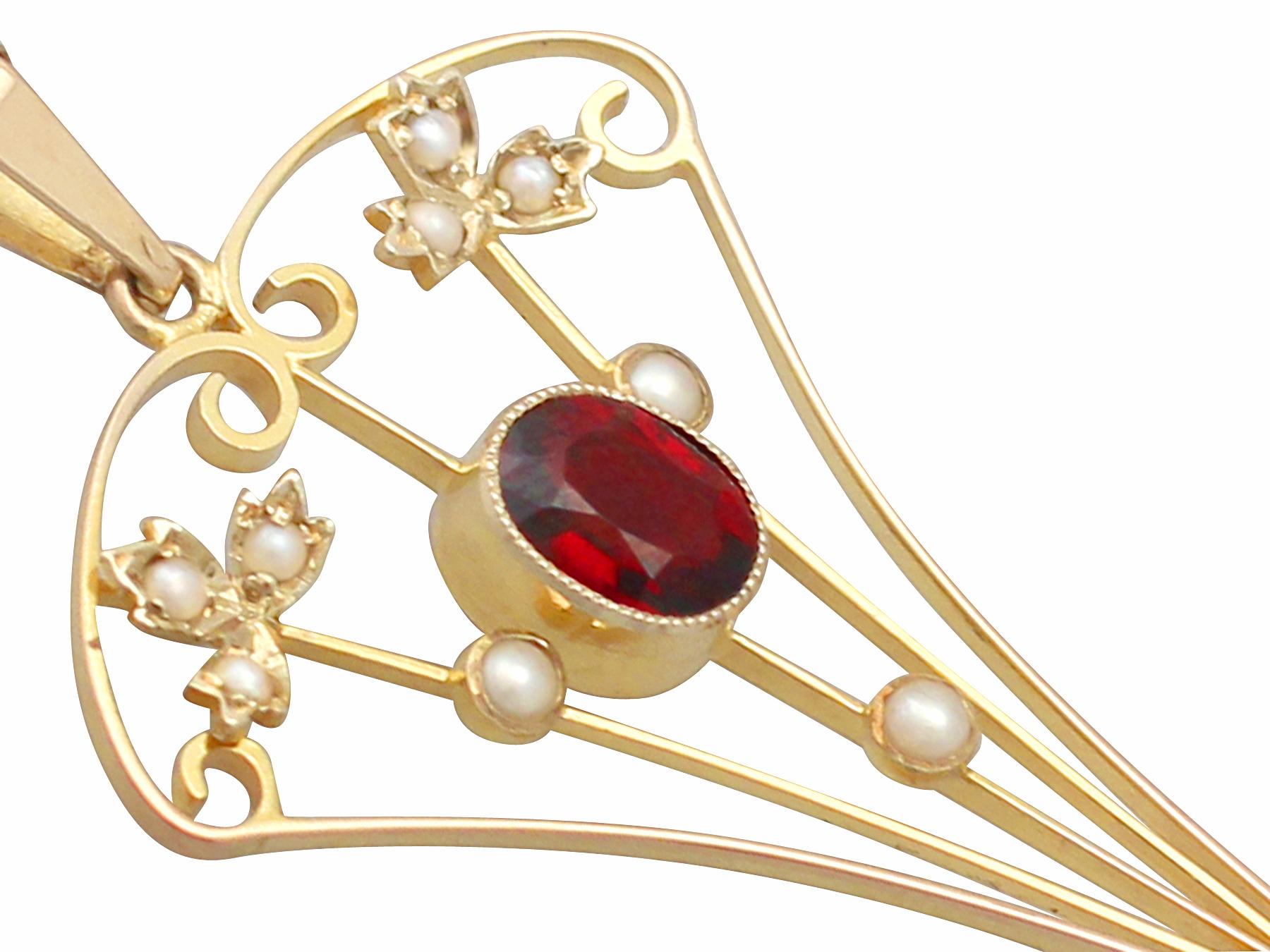 Women's Antique 1920s 1.02 Carat Garnet and Seed Pearl Yellow Gold Pendant For Sale