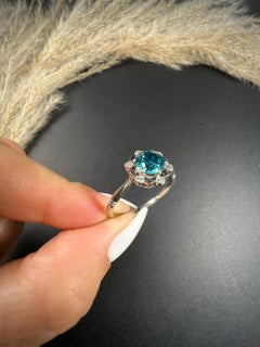 Antique 1920’s 18ct White Gold & Platinum Zircon Diamond Cluster Ring