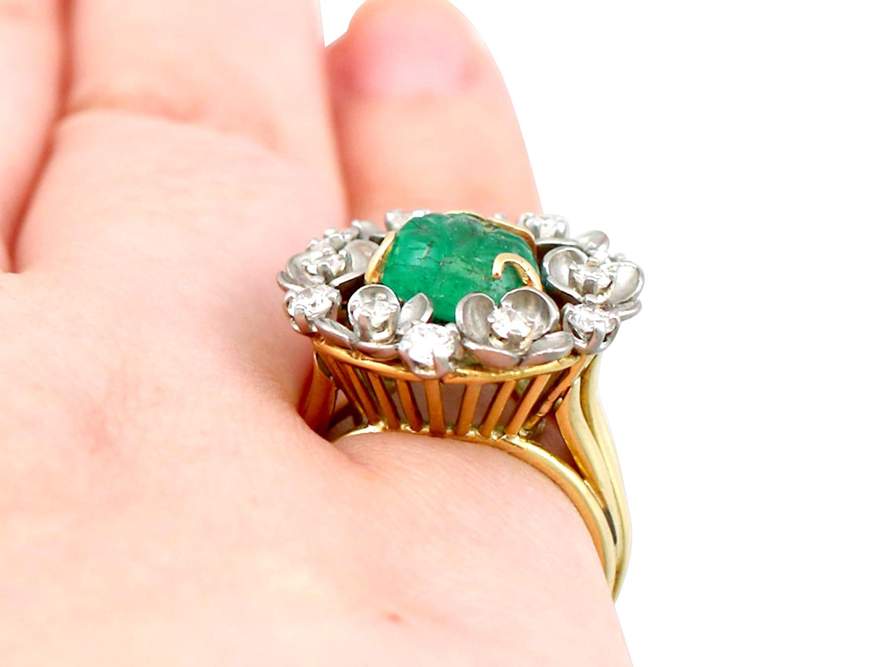 Antique 1920s 2.42 Carat Emerald Diamond Gold Cocktail Cluster Ring For Sale 4