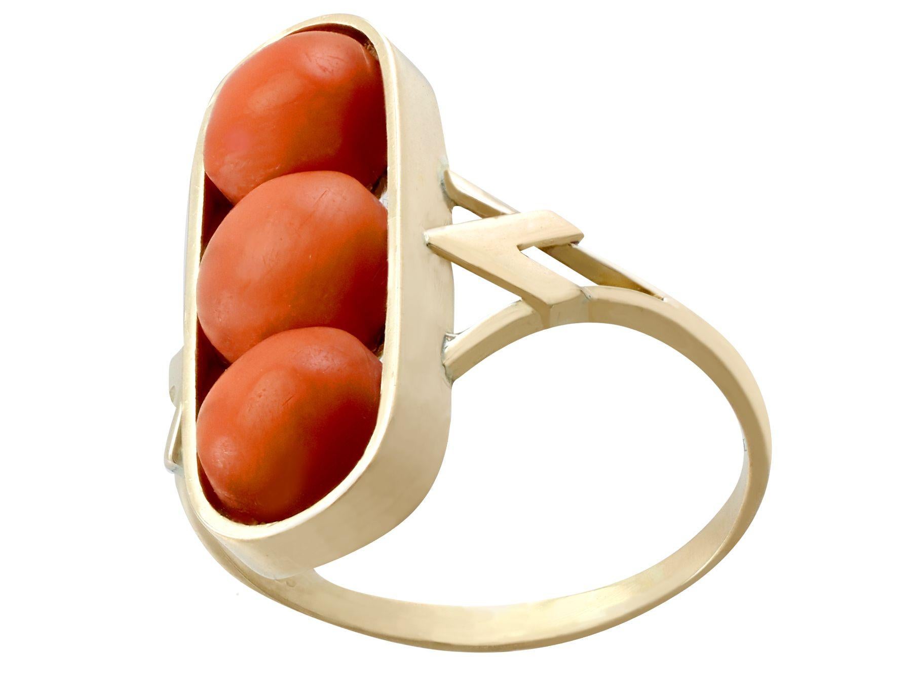 Women's Antique 1920s 3.60 Carat Coral and Yellow Gold Cocktail Ring For Sale