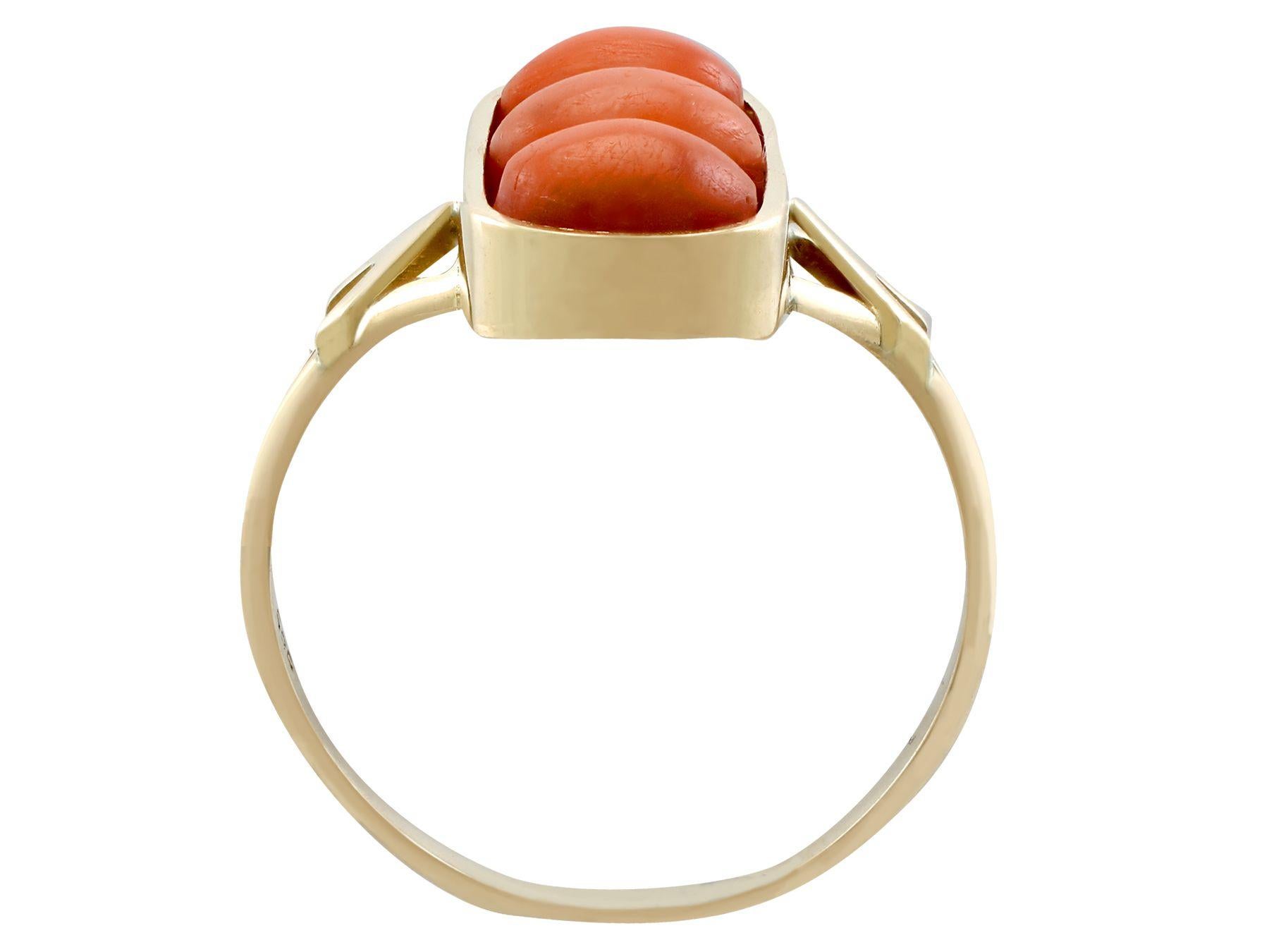Antique 1920s 3.60 Carat Coral and Yellow Gold Cocktail Ring For Sale 1