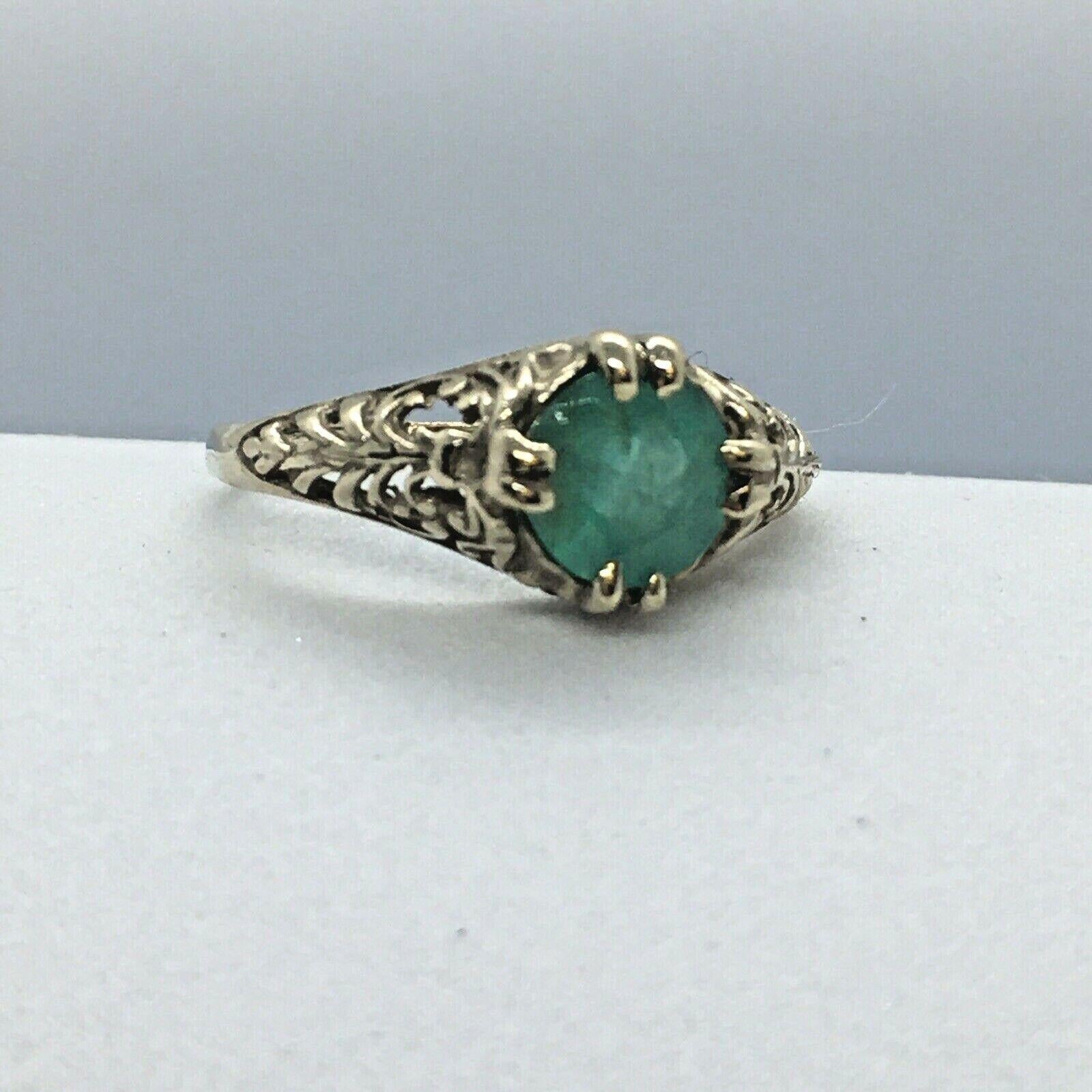 Women's Antique 1920s Round Colombian Emerald 14k White Gold Filigree Ring