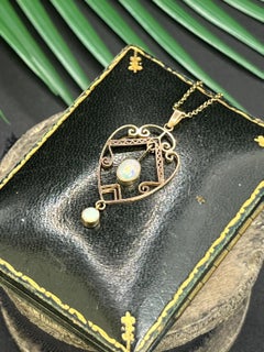 Antique 1920s 9ct Rose Gold Art Deco Opal Pendant