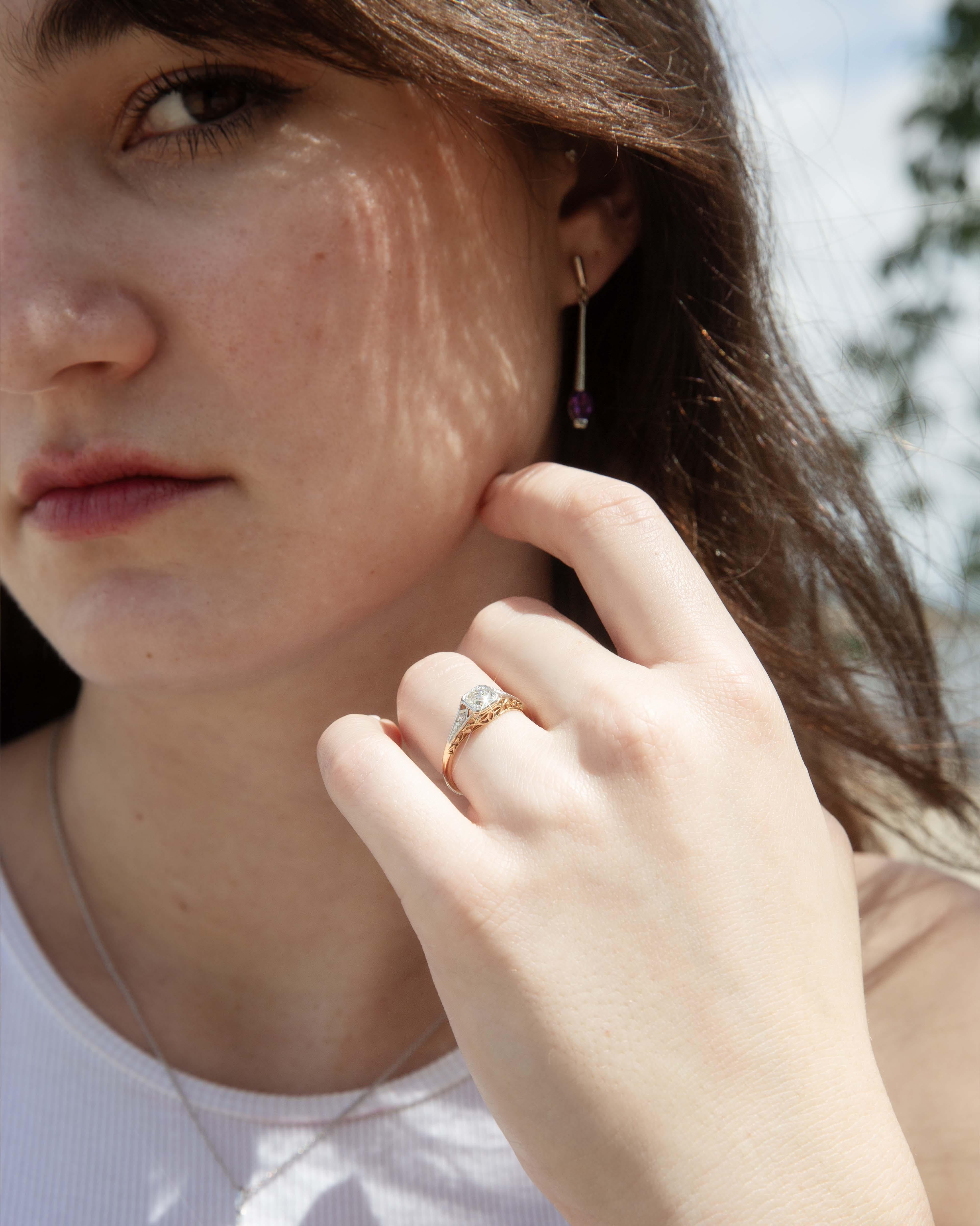 Antique 1920s Antique Old Cut Diamond Platinum & 18 Carat Gold Ring In condizioni buone in vendita a Hamilton, AU
