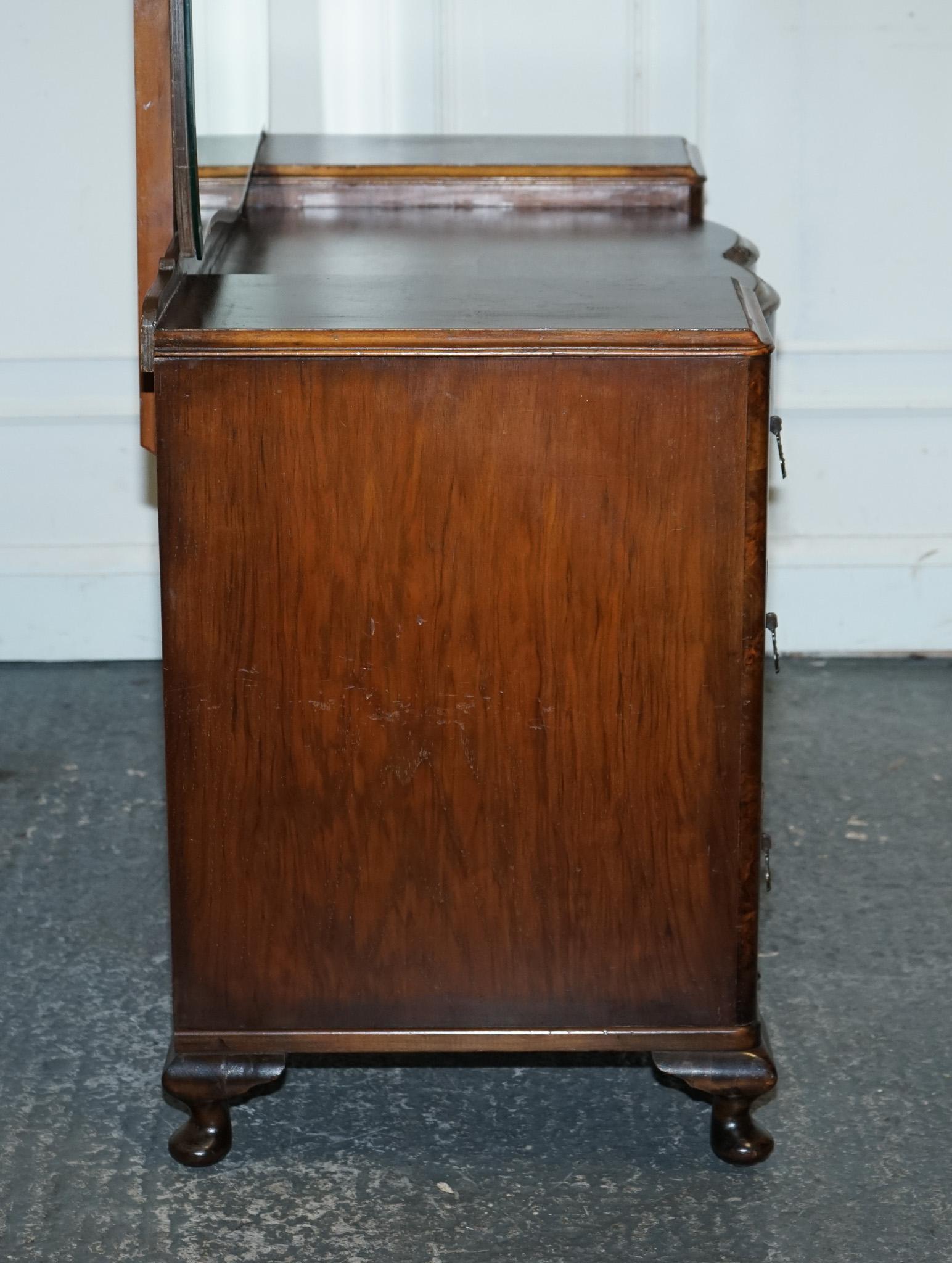 ANTIQUE 1920'S ART DECO BURR WALNUT DRESSING TABLE WITH LARGE MiRROR For Sale 5
