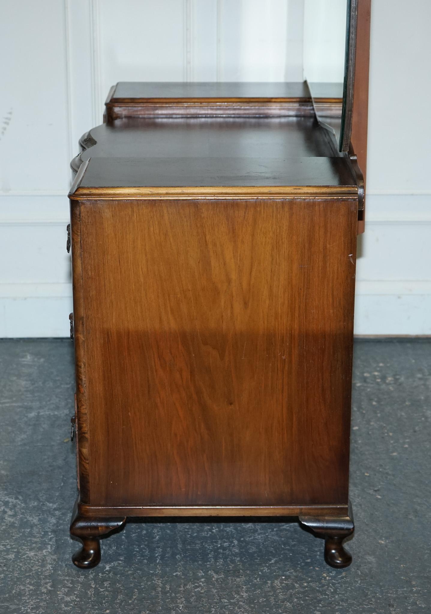 ANTIQUE 1920'S ART DECO BURR WALNUT DRESSING TABLE WITH LARGE MiRROR For Sale 6