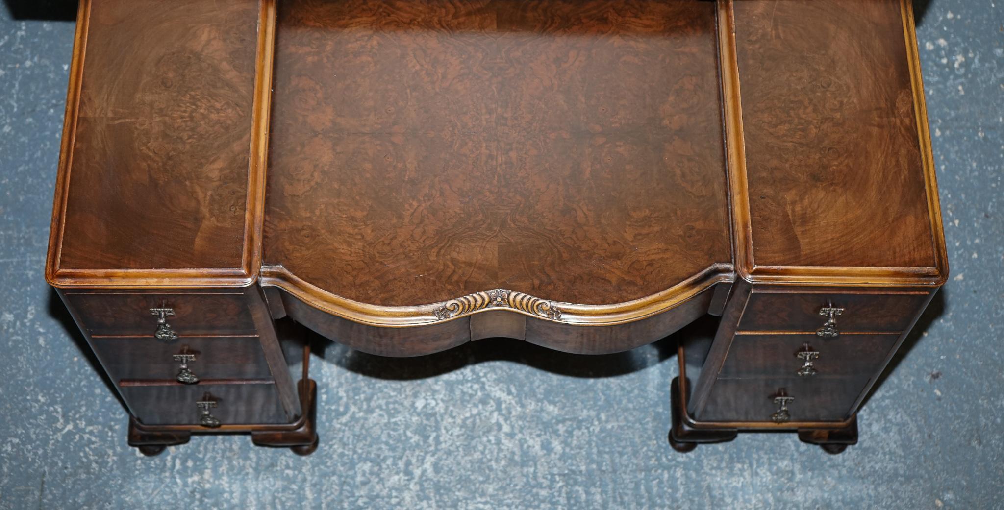 ANTIQUE 1920'S ART DECO BURR WALNUT DRESSING TABLE WITH LARGE MiRROR For Sale 1