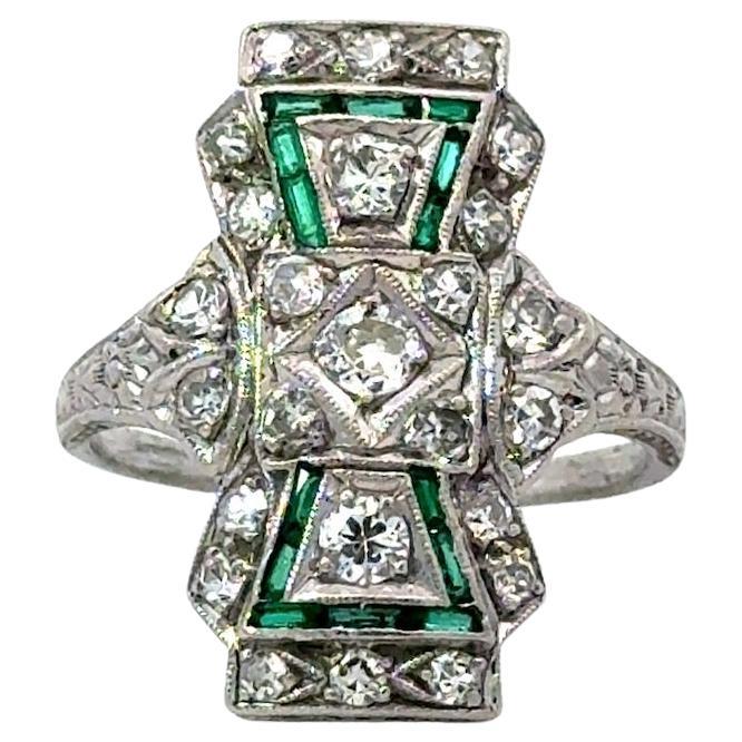 Antique 1920's Art Deco Diamond & Emerald Platinum Ring