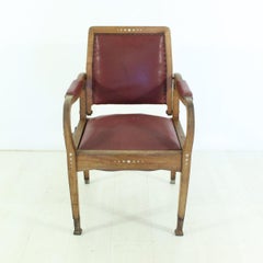 Antique 1920s Barber Chair