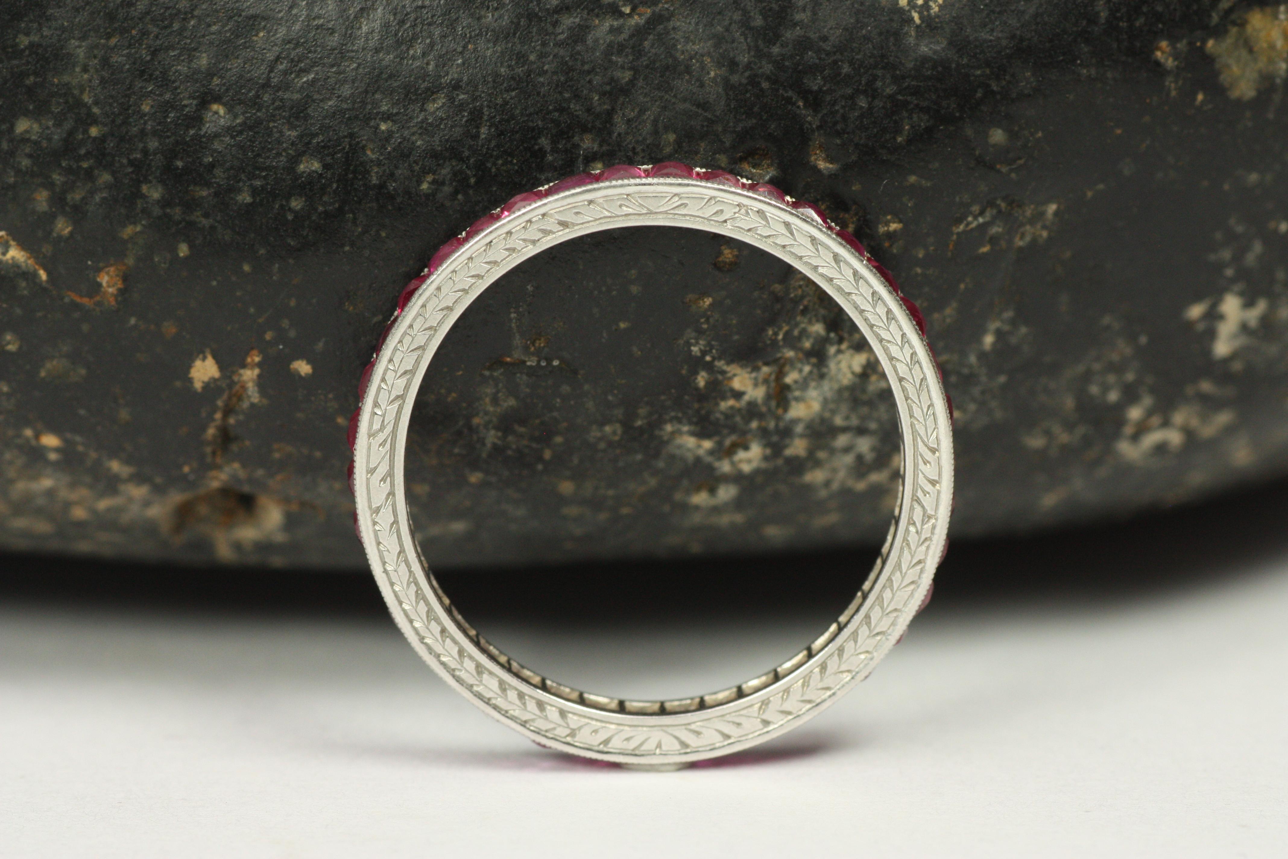 Antique 1920s Burmese Ruby Platinum Engraved Eternity Ring For Sale 2