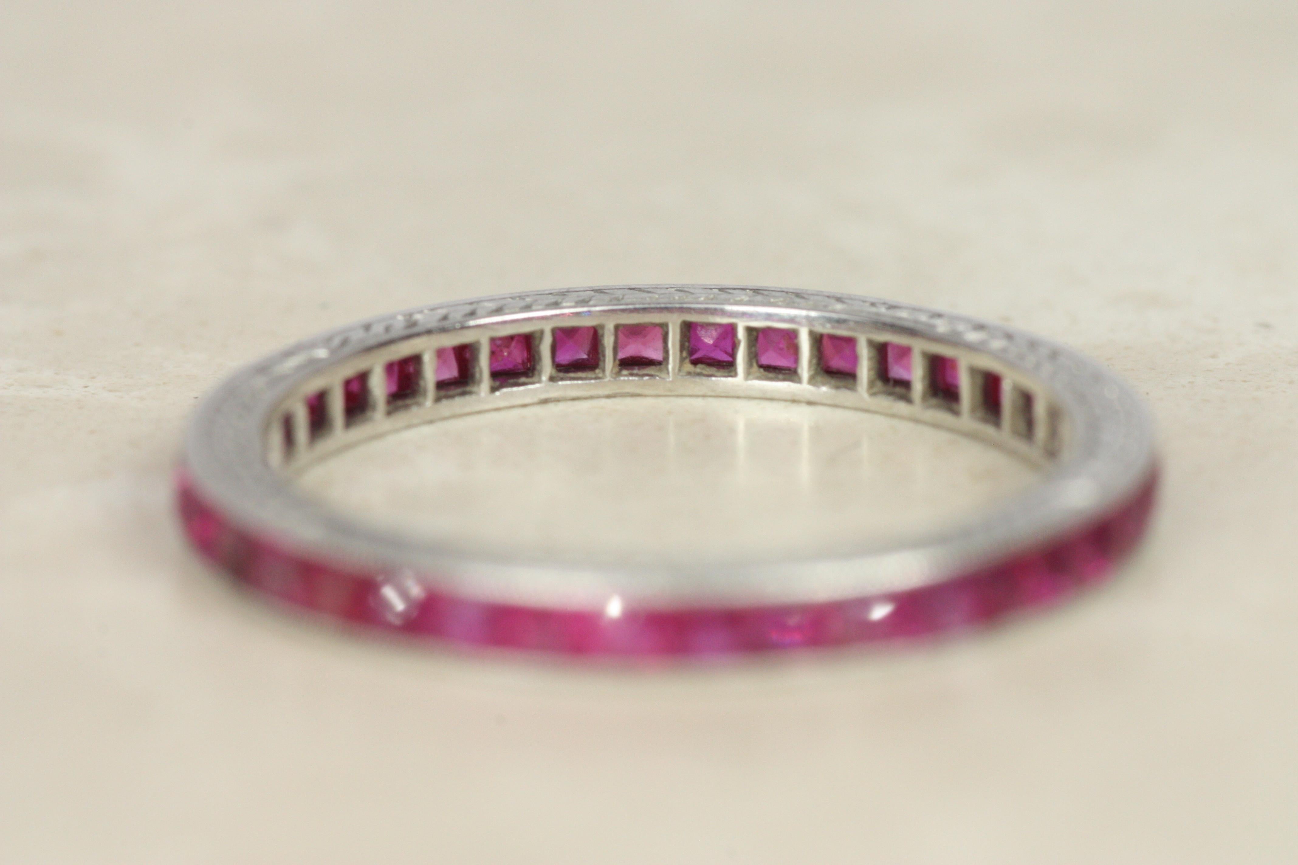 Antique 1920s Burmese Ruby Platinum Engraved Eternity Ring For Sale 3