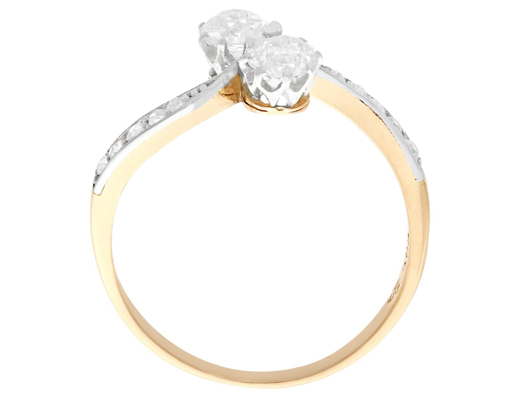 Antiker Twist-Ring aus Gelbgold und Platin mit Diamanten aus den 1920er Jahren Damen im Angebot