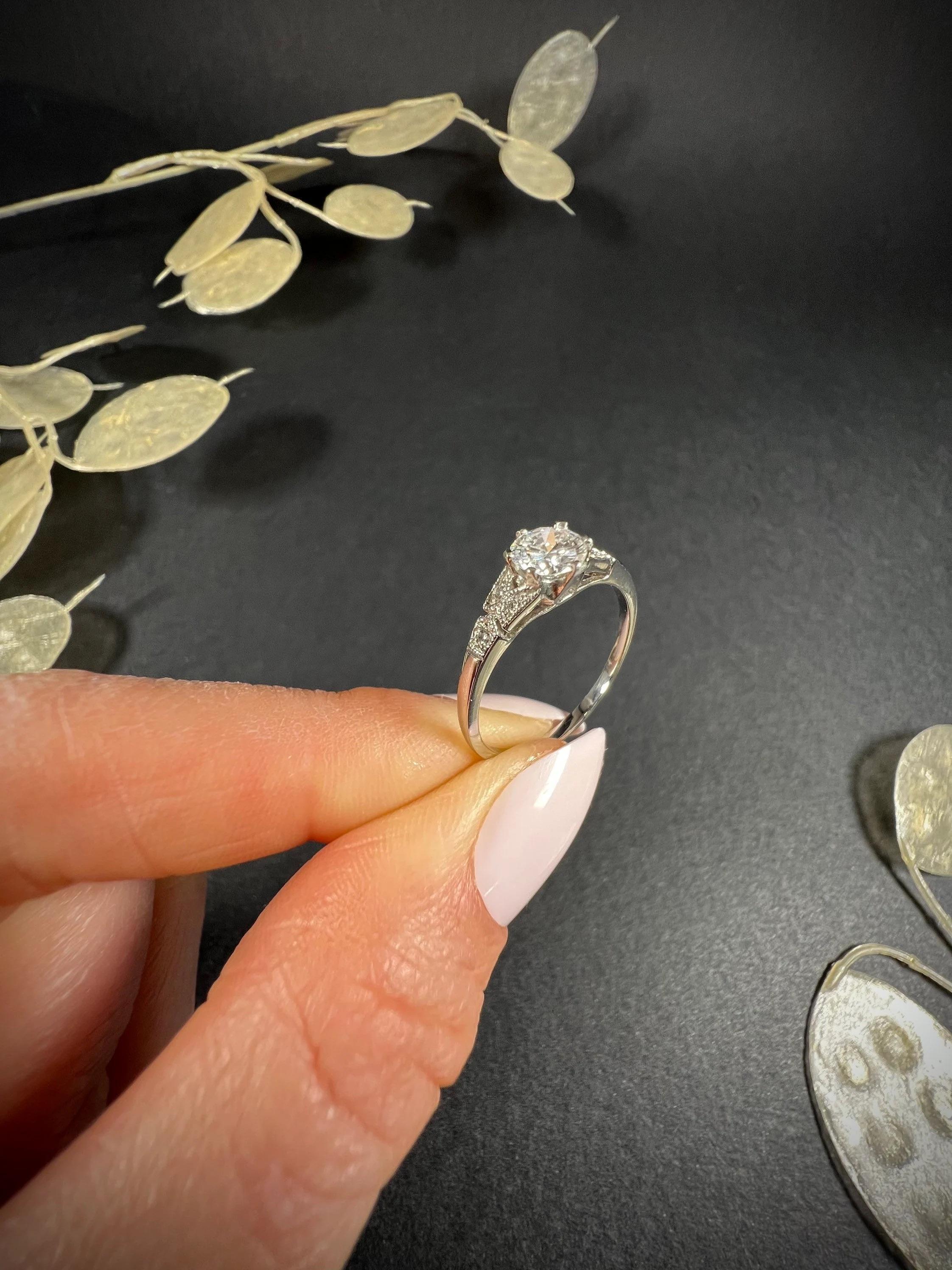 Women's or Men's Antique 1920’s Diamond, in Platinum Engagement Ring Mount 0.50 Carat For Sale