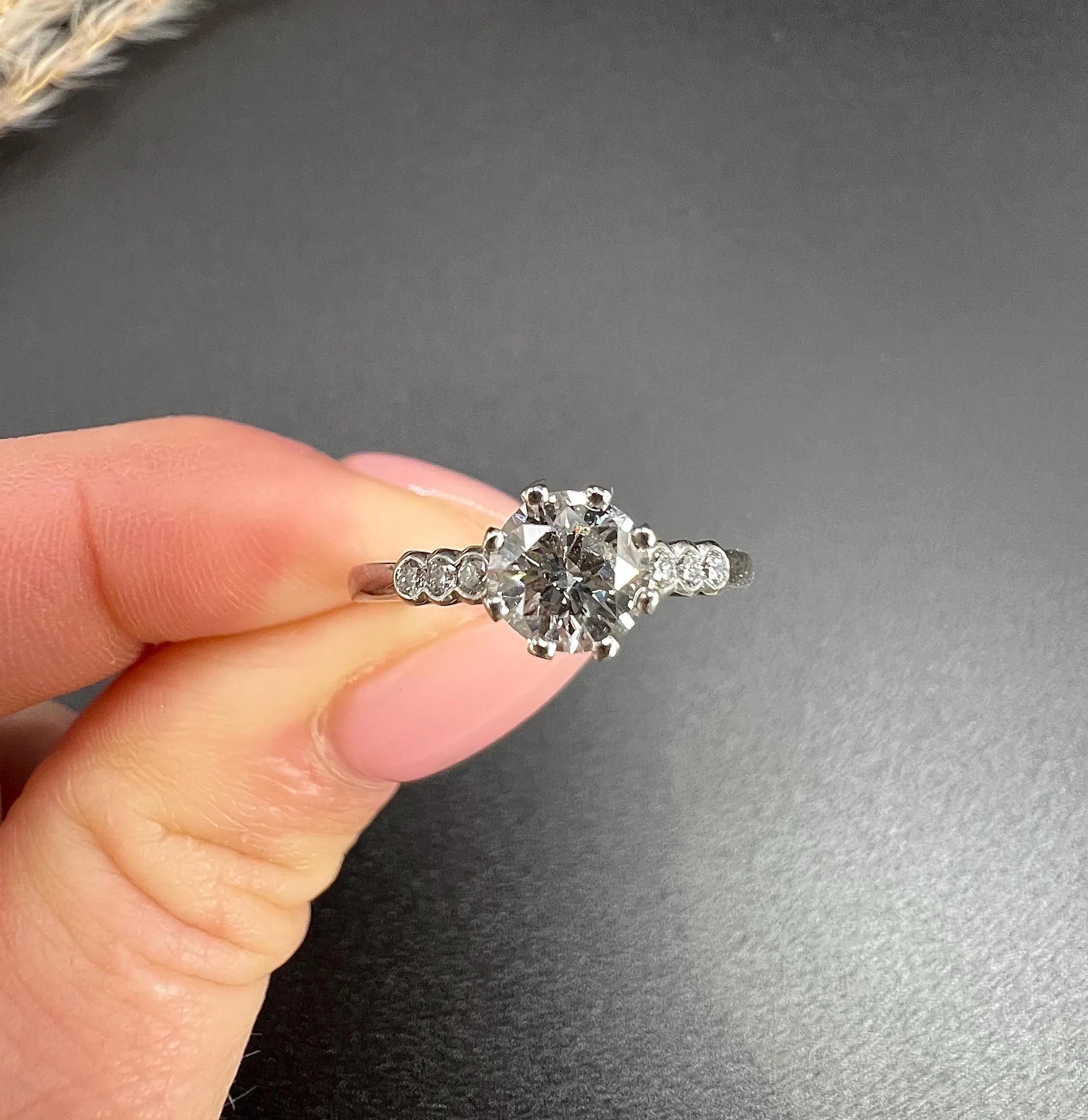 Antique 1920s Diamonds 0.95ct Total Set in New Platinum Engagement Ring Mount In Good Condition For Sale In Brighton, GB