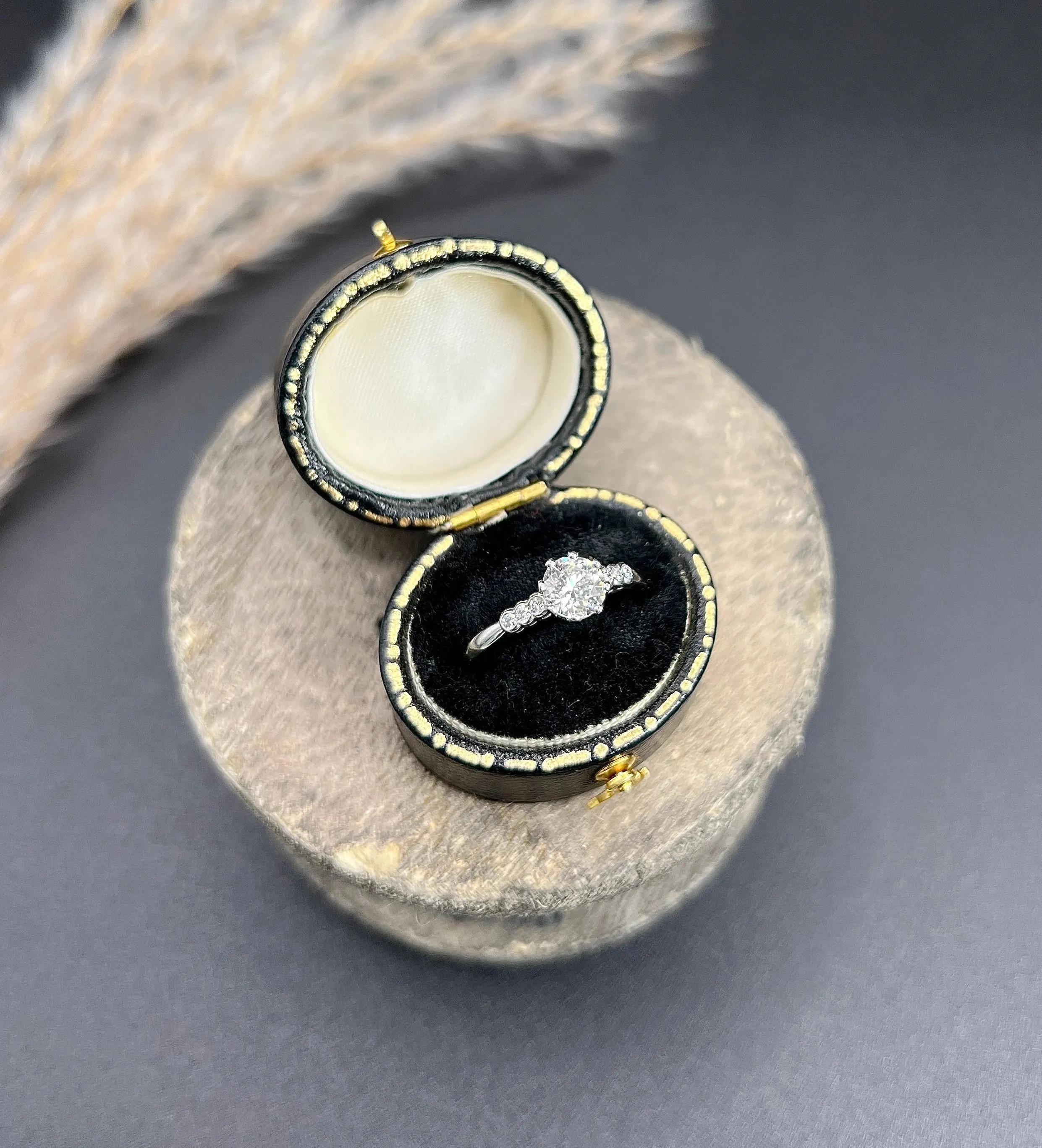 Antique 1920s Diamonds 0.95ct Total Set in New Platinum Engagement Ring Mount For Sale 2