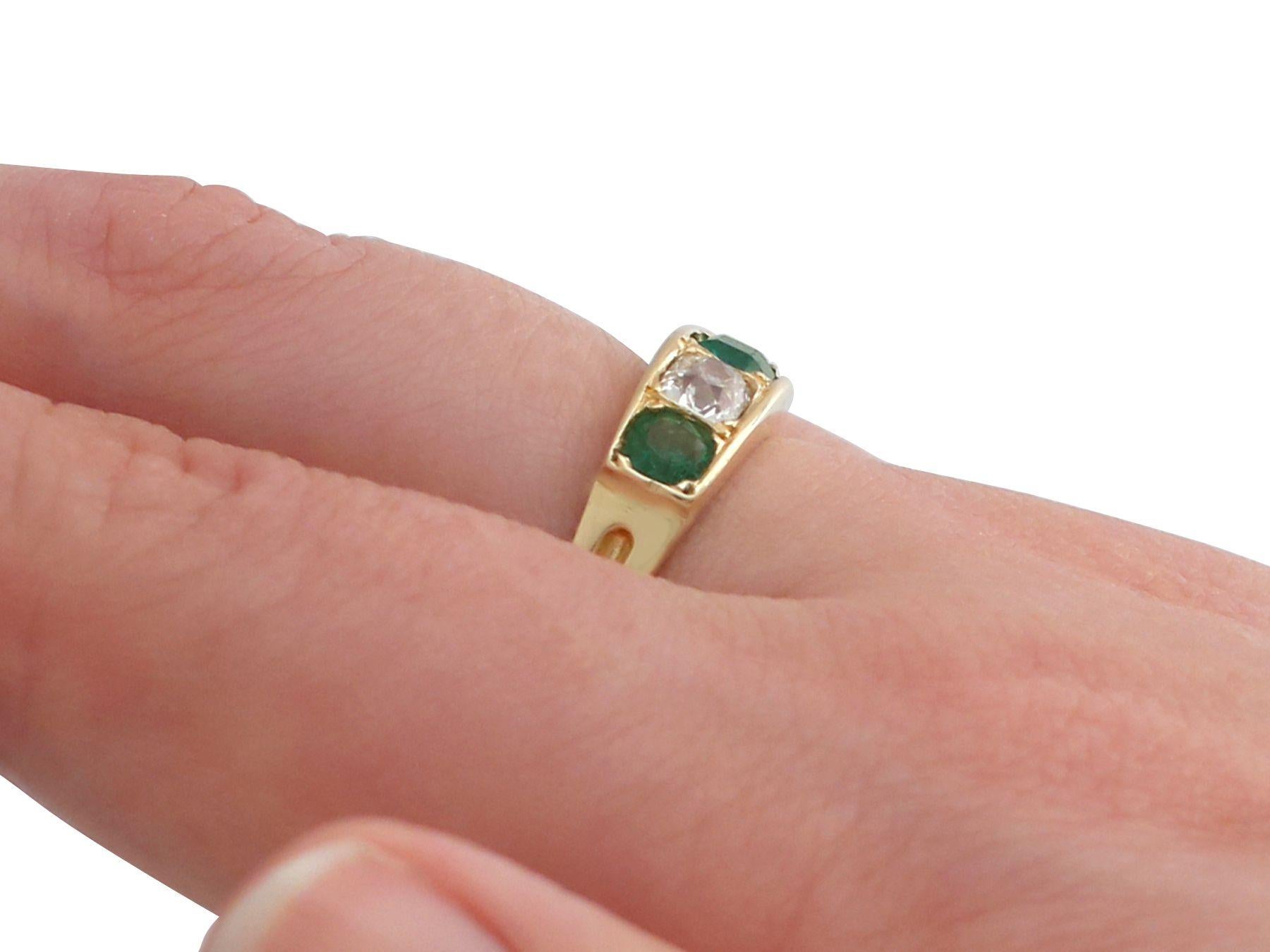 Antique 1920s Emerald and Diamond Yellow Gold Ring 3