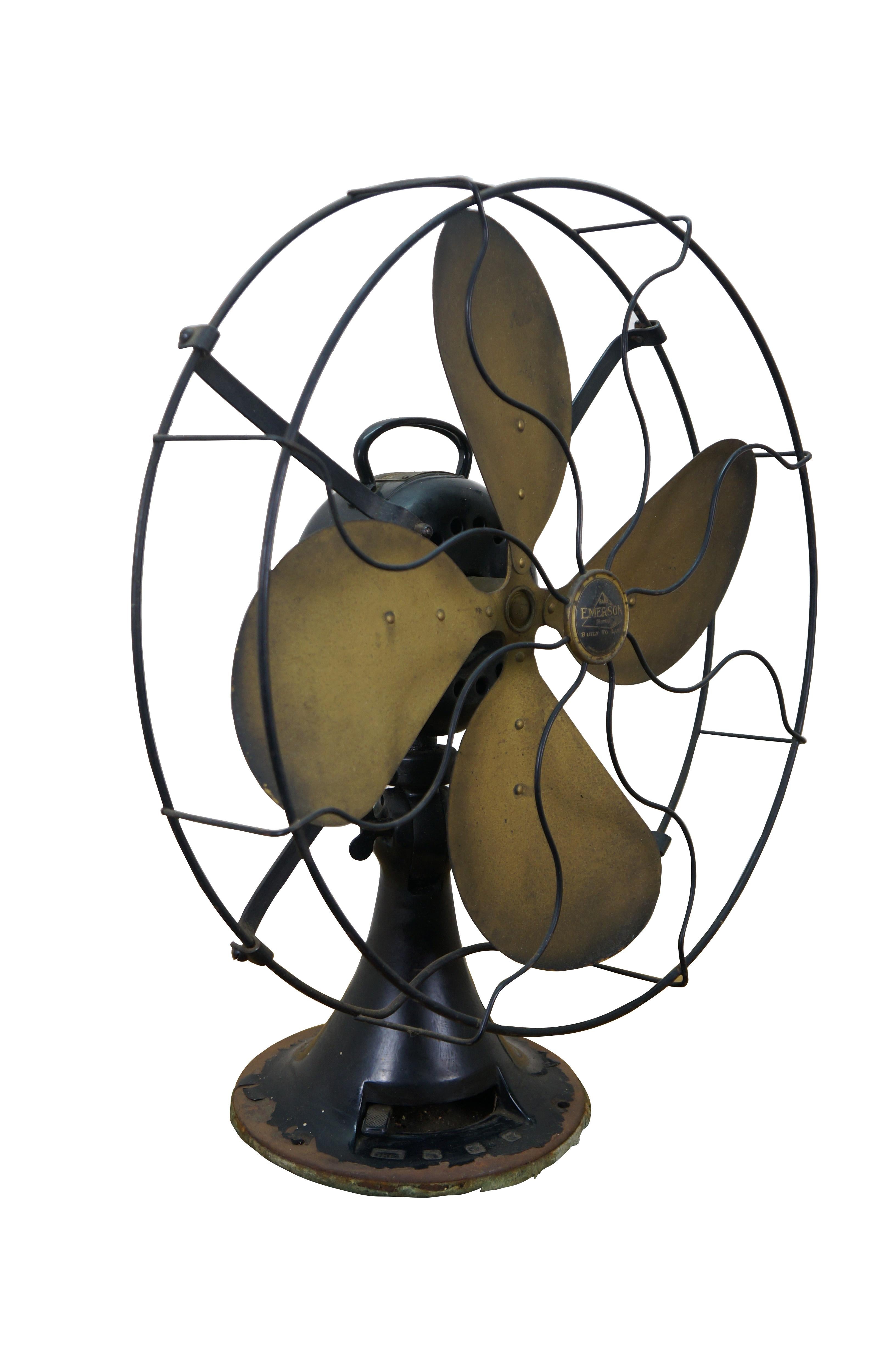 Machine Age Antico ventilatore da tavolo a tre velocità in ottone Emerson tipo 29648 degli anni '20, funziona da 16