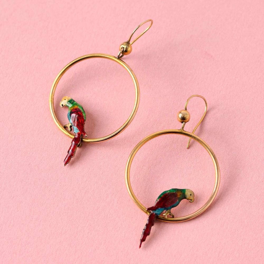 Antique 1920s Enamel Parrot 9ct Gold Hoop Earrings In Good Condition In London, GB