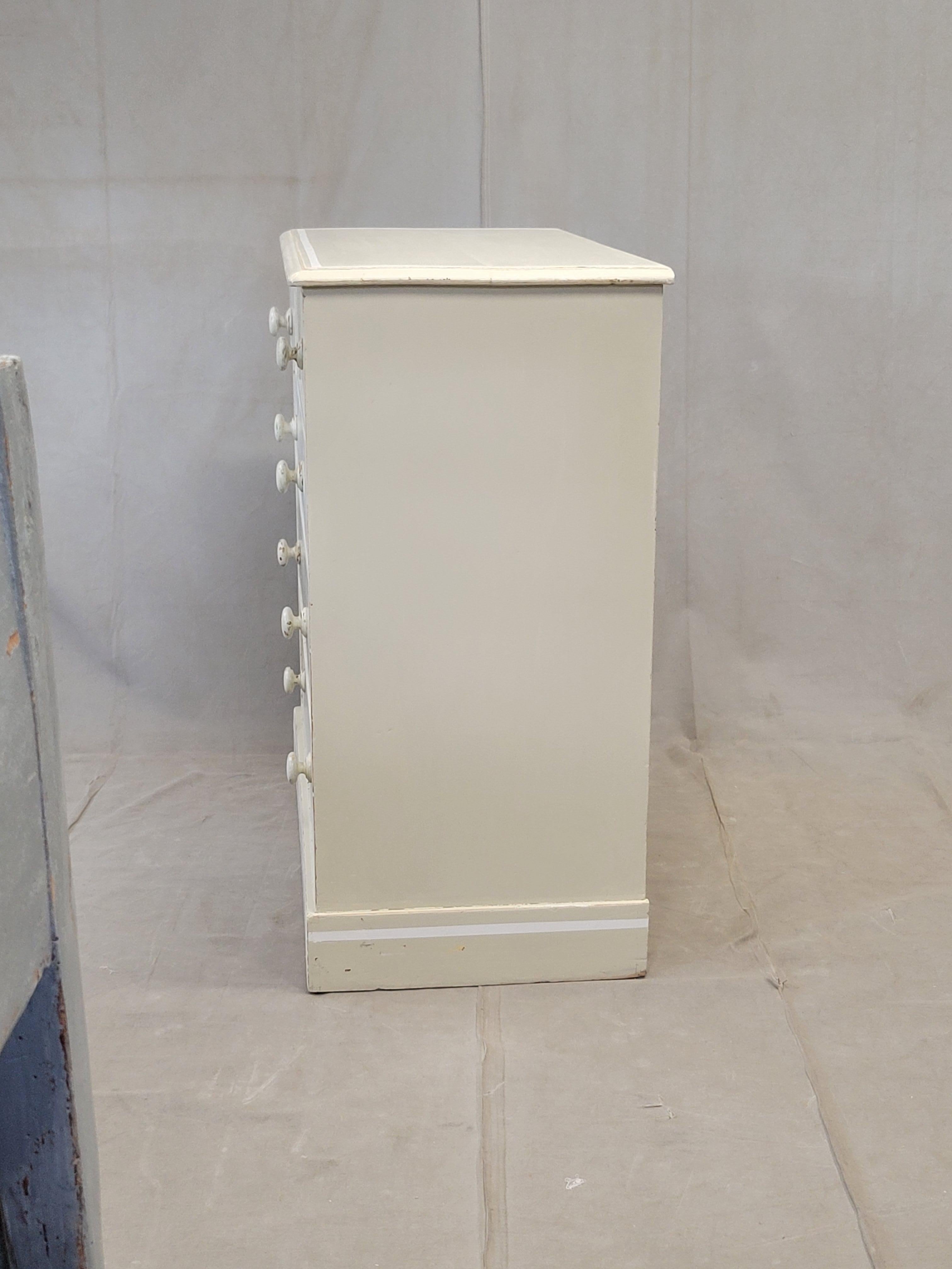 Antique 1920s English Dresser Chest of Drawers with Old Cream and White Paint For Sale 1