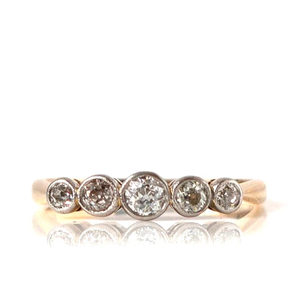 Antique 1920s Five Stone 18ct Gold Platinum 0.25ct Diamond Ring  In Good Condition For Sale In London, GB