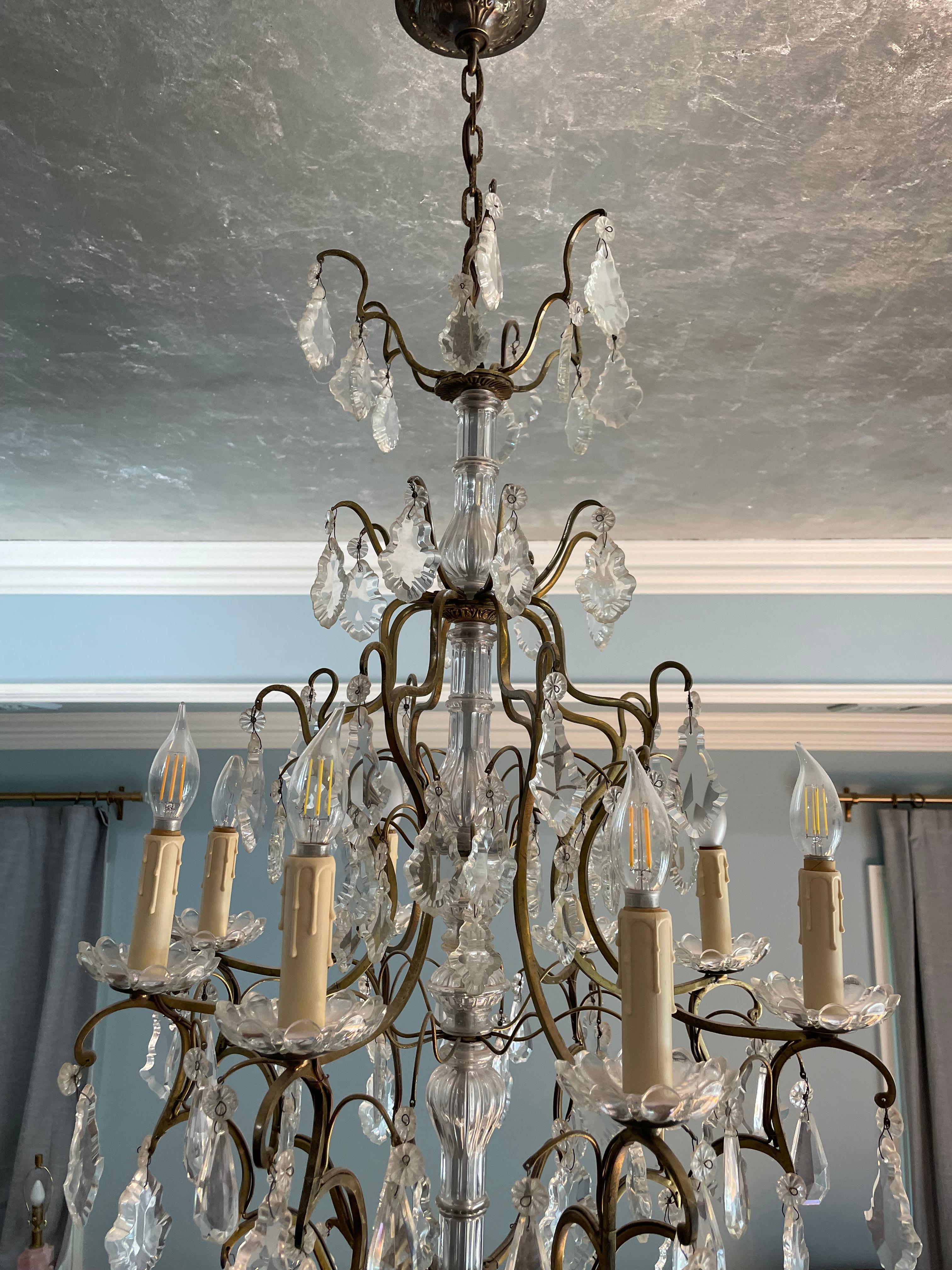 Early 20th Century Antique 1920s French Louis XVI Gilt Bronze Crystal Chandelier For Sale
