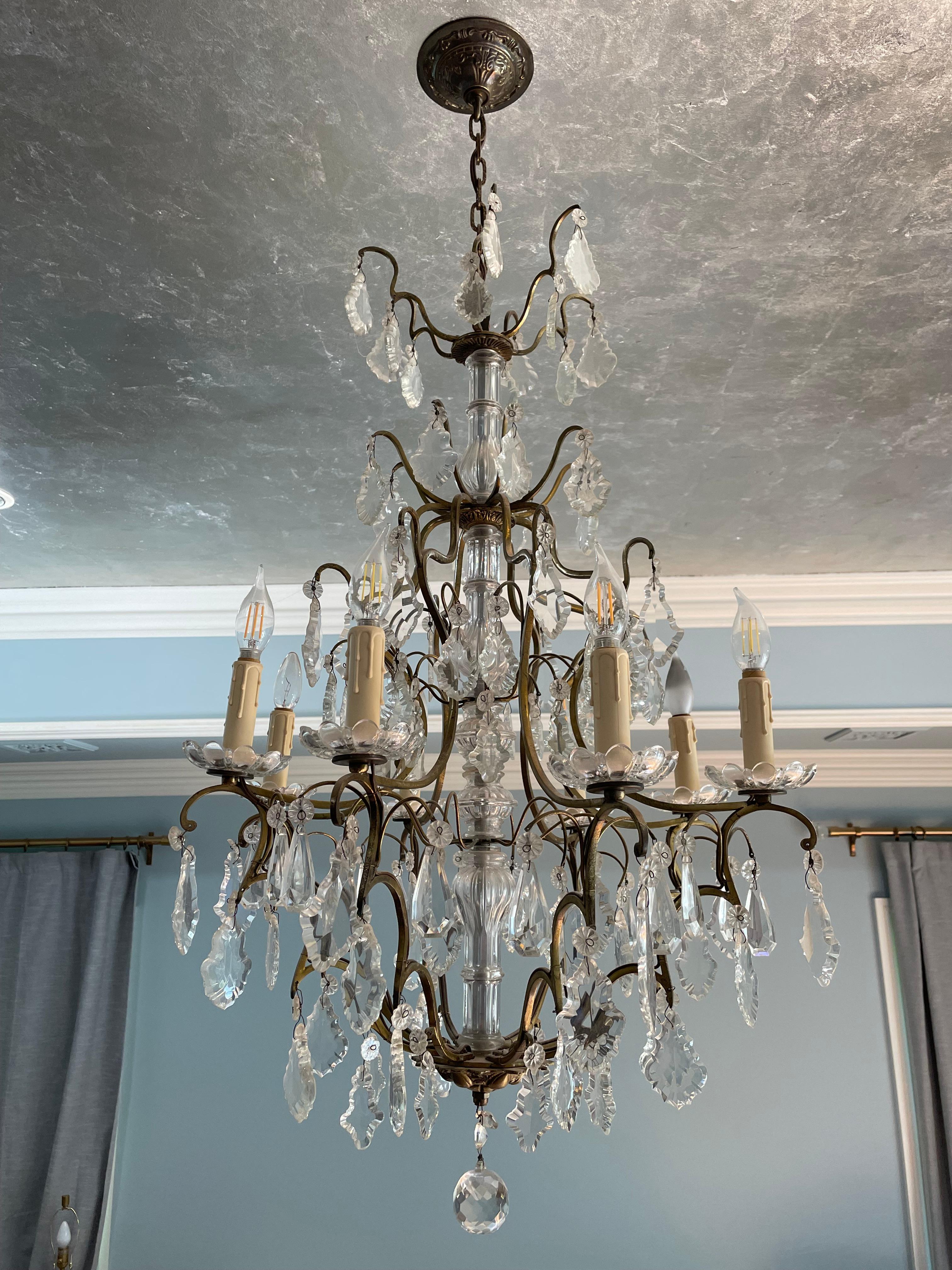 Antique 1920s French Louis XVI Gilt Bronze Crystal Chandelier For Sale 3