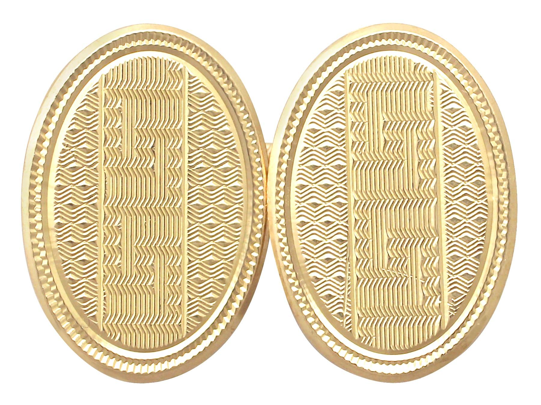 An exceptional, fine and impressive pair of 18 karat yellow gold cufflinks; part of our diverse antique jewelry and estate jewelry collections.

These stunning, fine and impressive fully hallmarked cufflinks have been crafted in 18k yellow