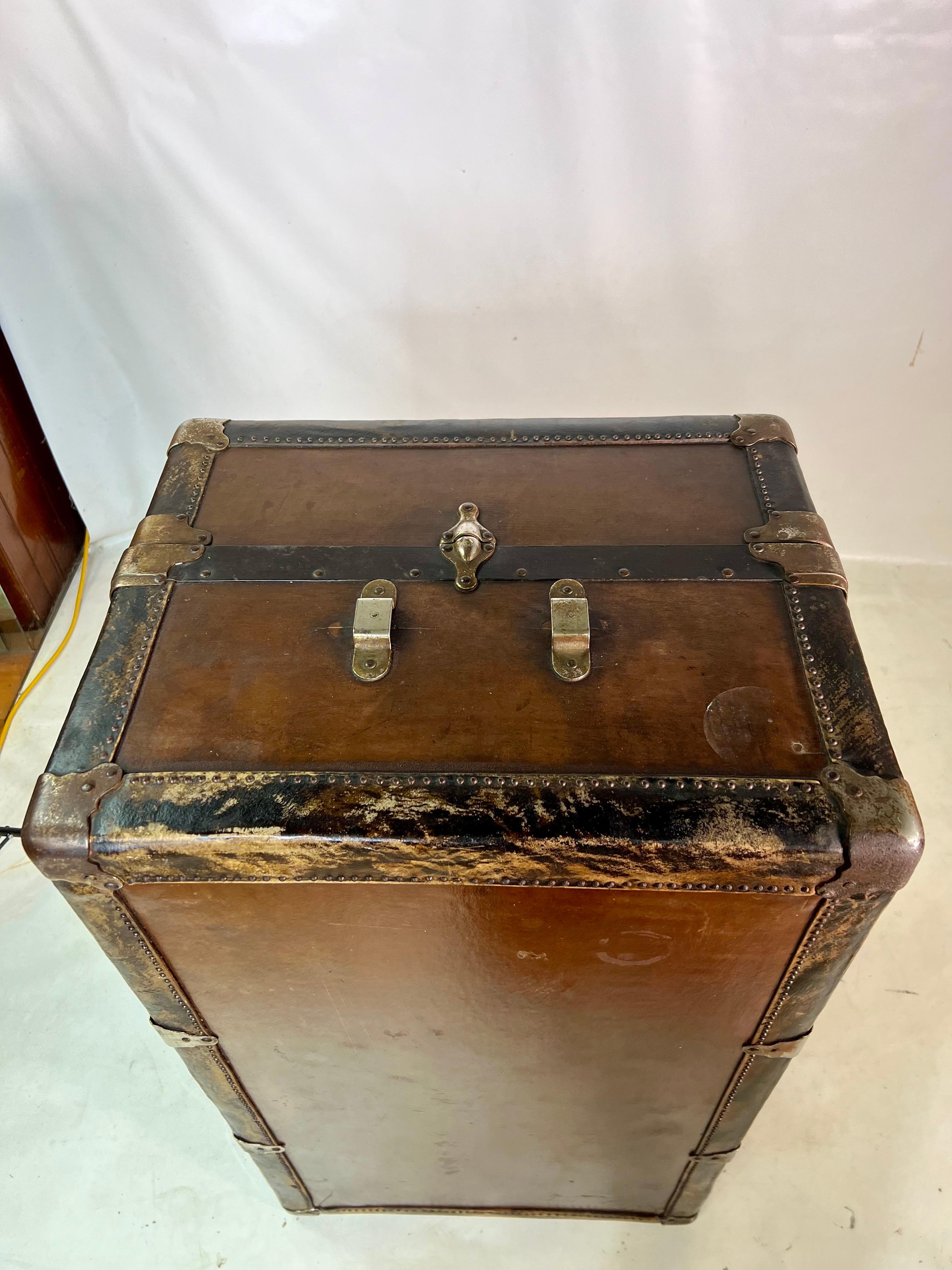 Early 20th Century Antique 1920s Henry Likly Standing Wardrobe Steamer Trunk For Sale