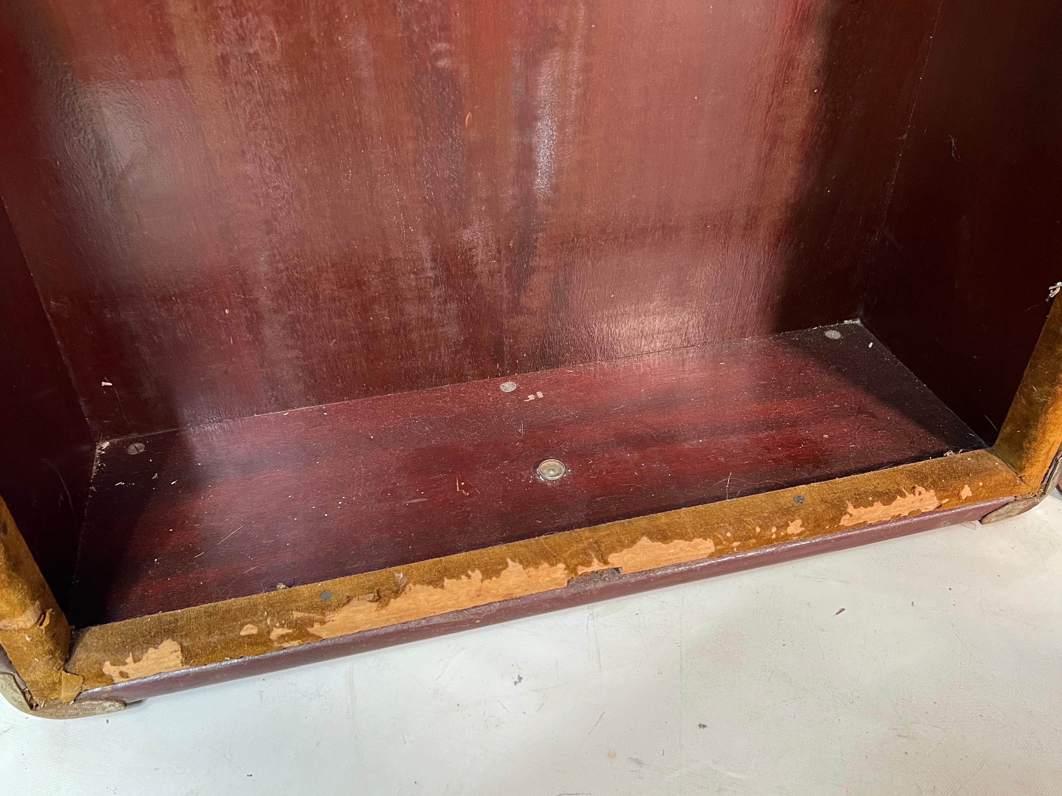 Antique 1920s Henry Likly Standing Wardrobe Steamer Trunk For Sale 3